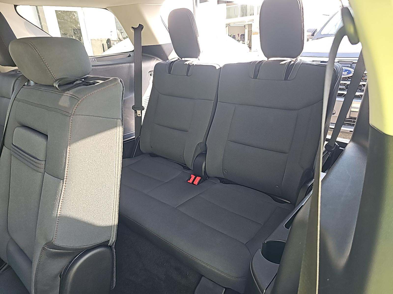 2025 Ford Explorer Active RWD