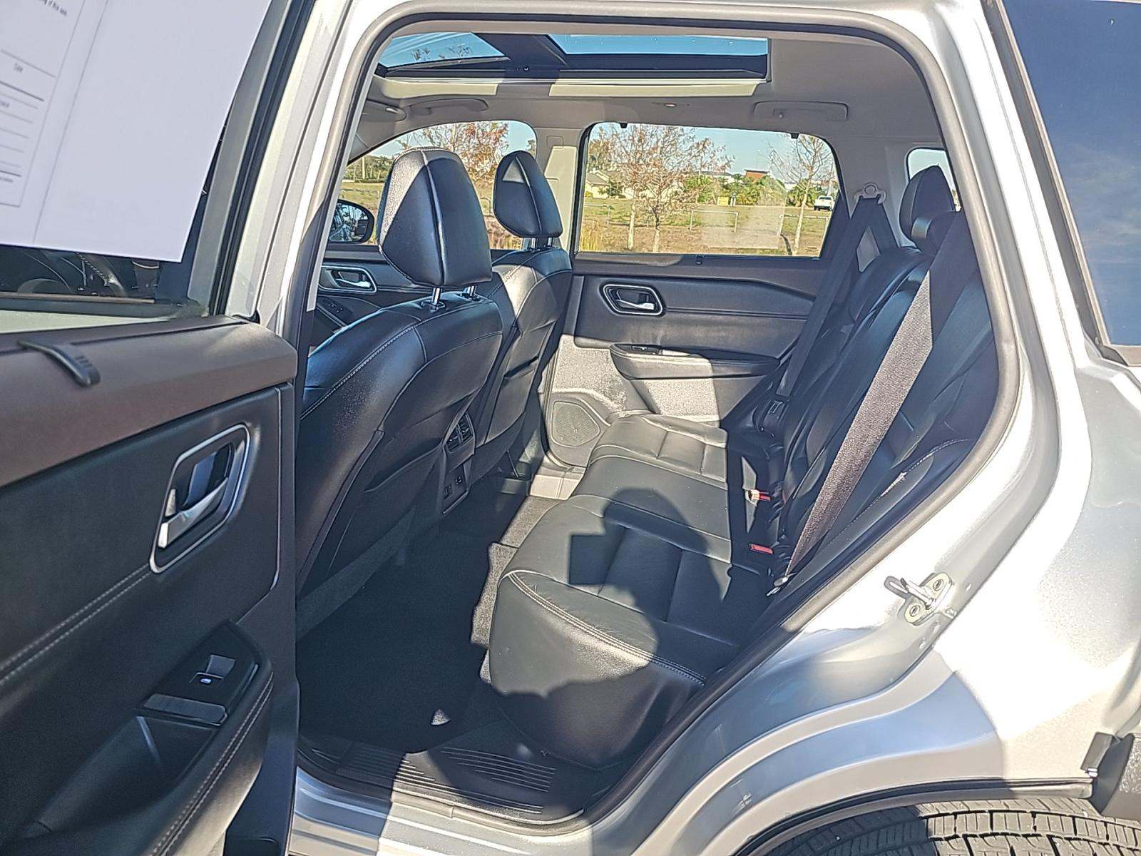 2021 Nissan Rogue SL FWD