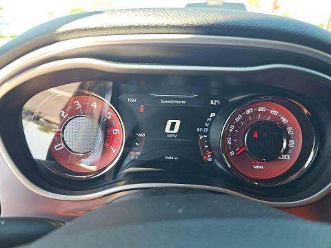 DODGE SRT HELLCAT - 9