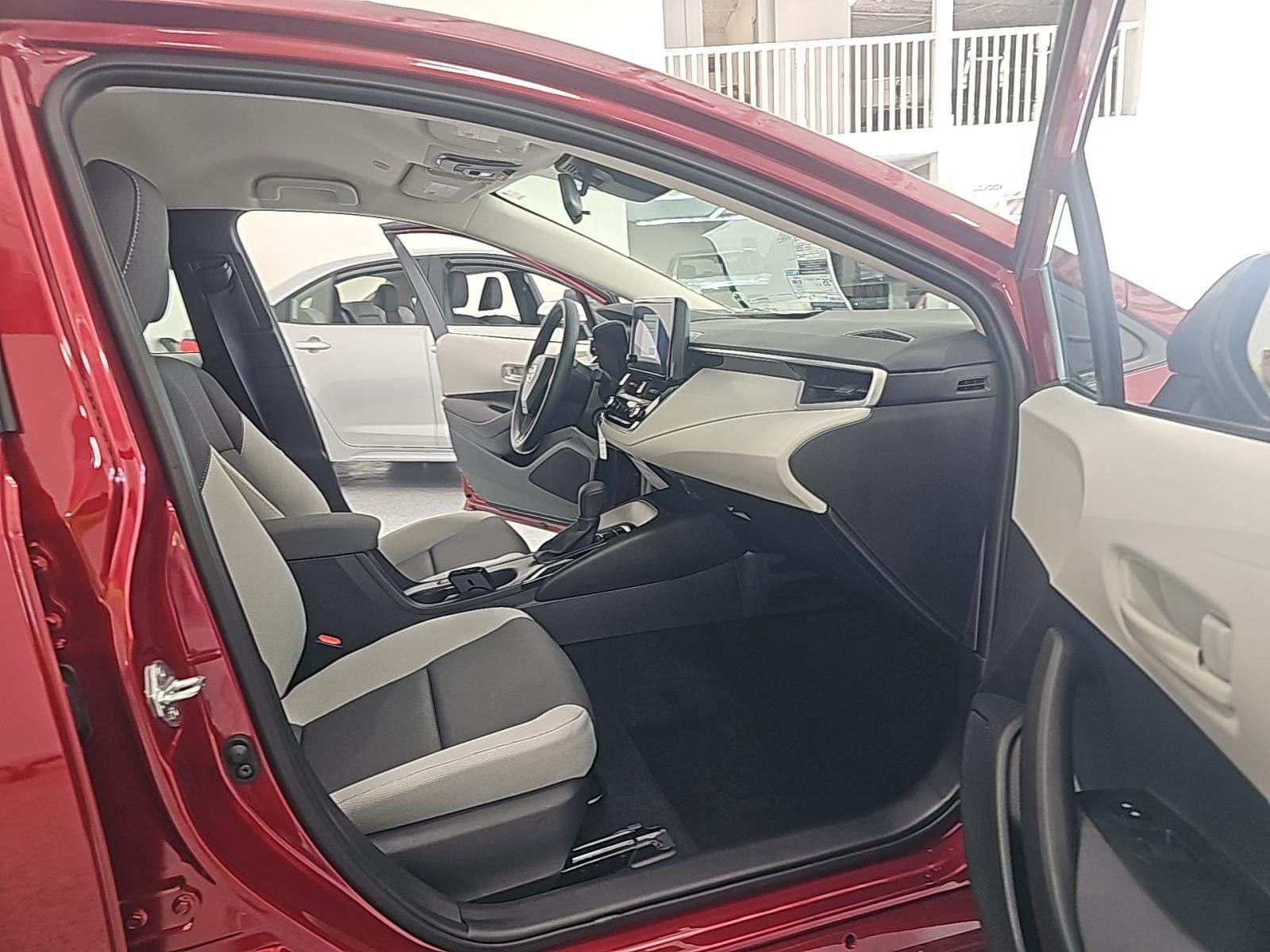 2025 Toyota Corolla LE FWD