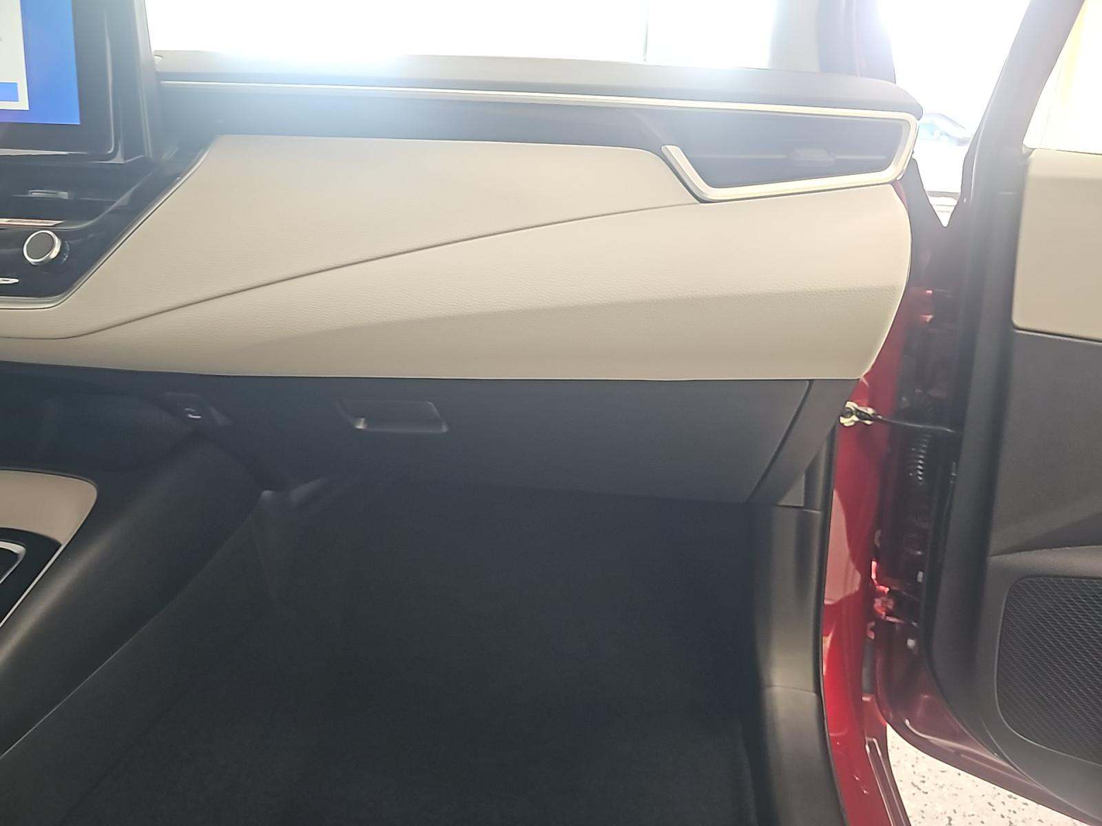 2025 Toyota Corolla LE FWD