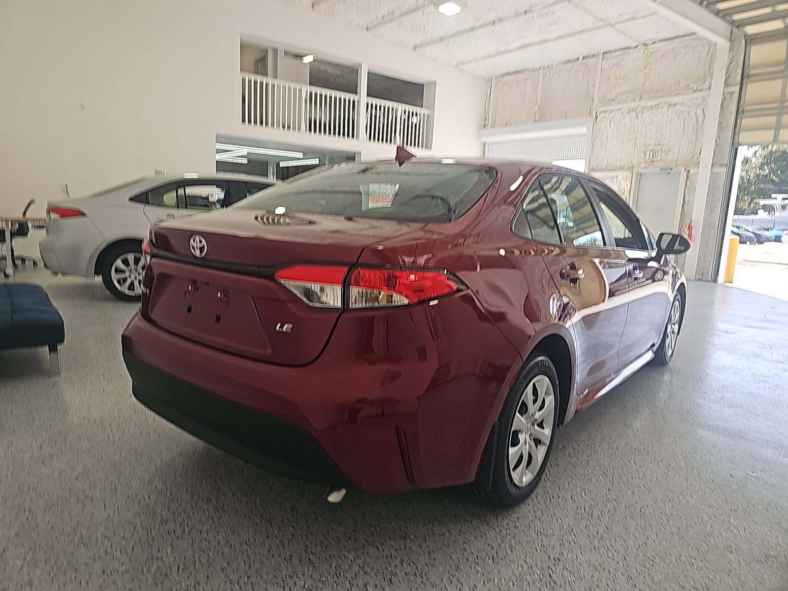 2025 Toyota Corolla LE FWD