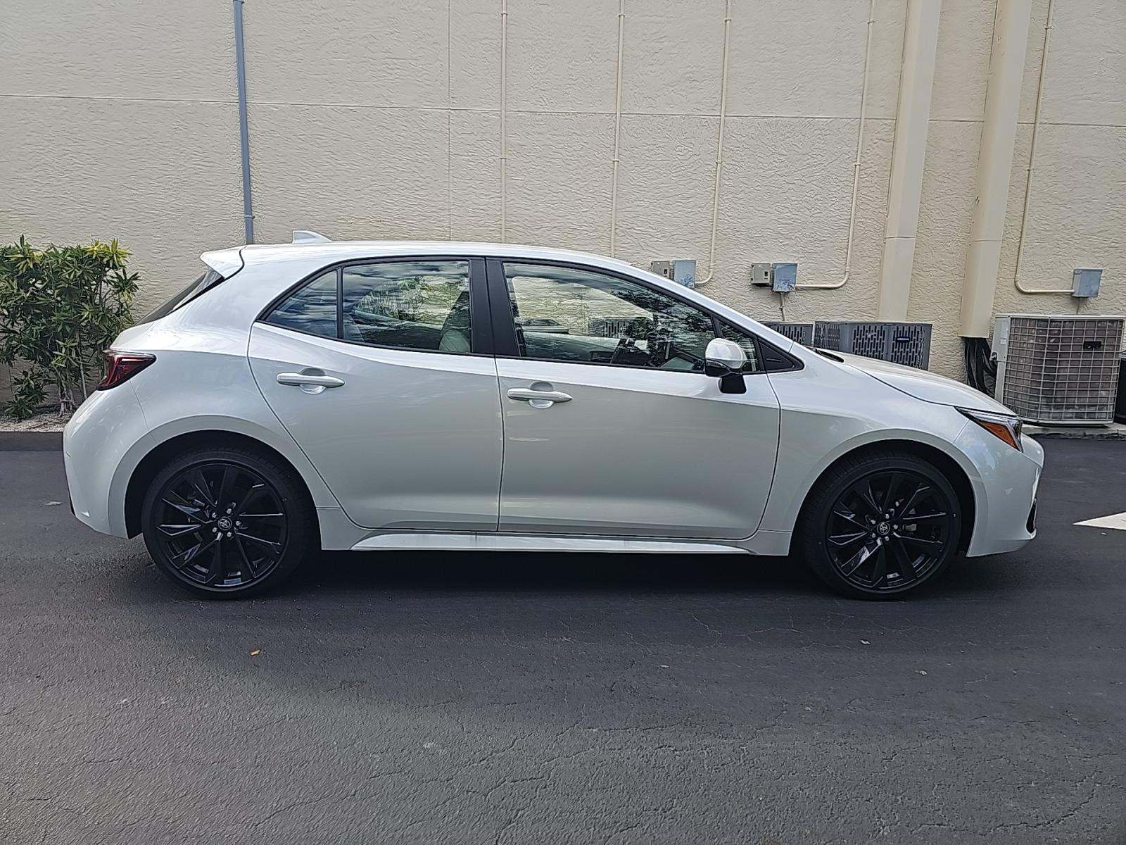 2025 Toyota Corolla XSE FWD