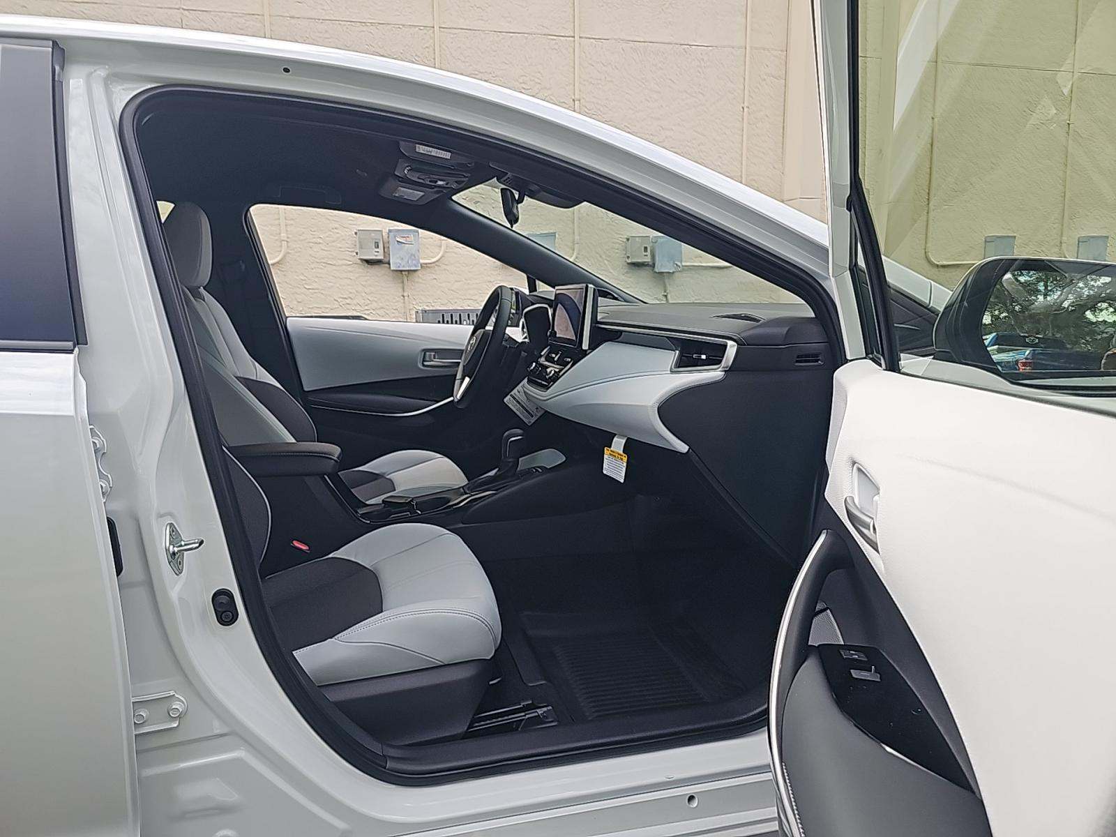 2025 Toyota Corolla XSE FWD