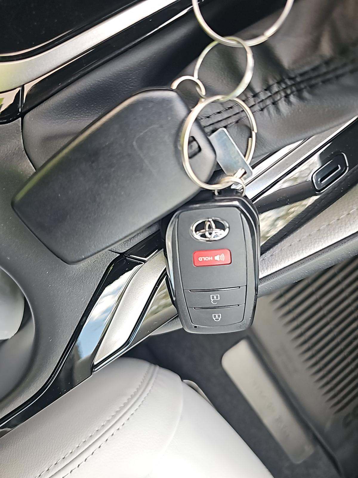 2025 Toyota Corolla XSE FWD