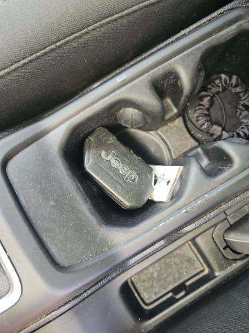 JEEP UNLIMITED SAHARA - 8