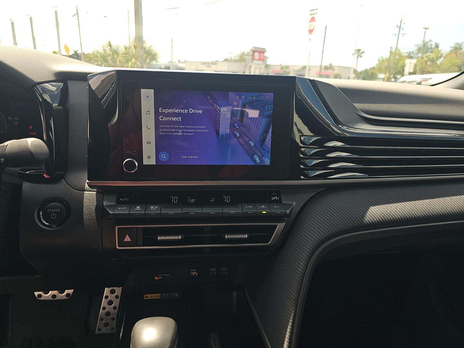 2025 Toyota Camry SE FWD