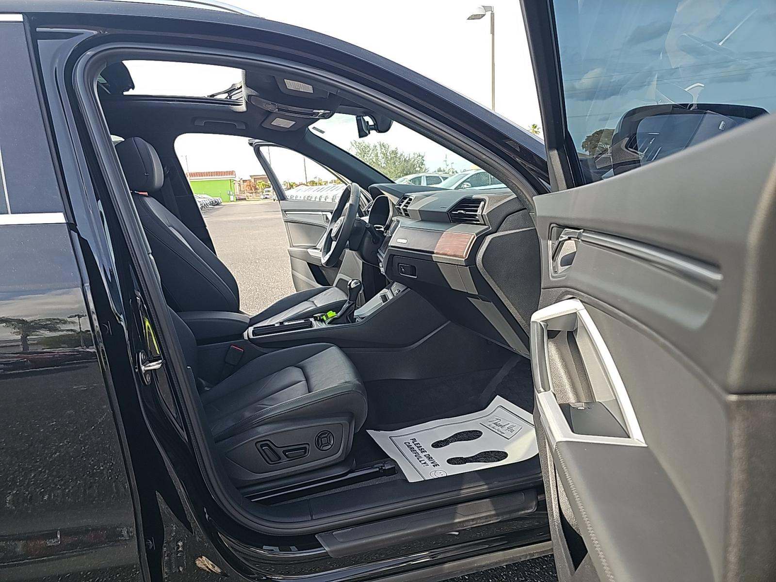 2022 Audi Q3 2.0T Premium AWD