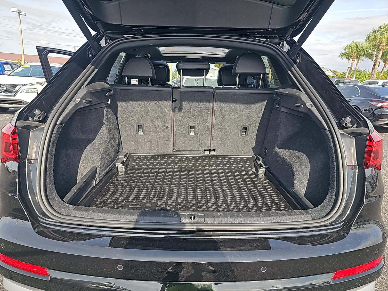 2022 Audi Q3 2.0T Premium AWD