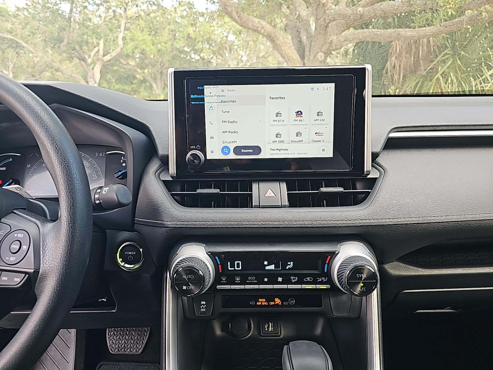 2025 Toyota RAV4 Hybrid XLE AWD