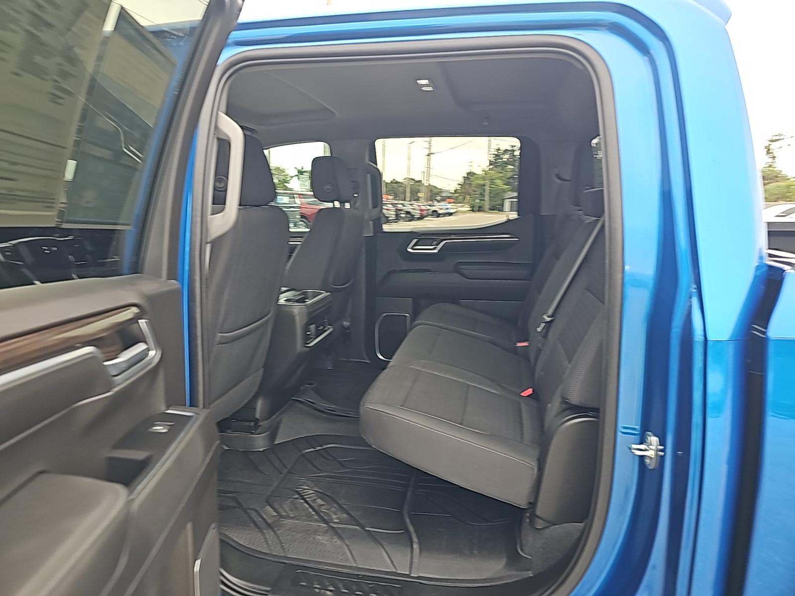 2022 Chevrolet Silverado 1500 RST RWD