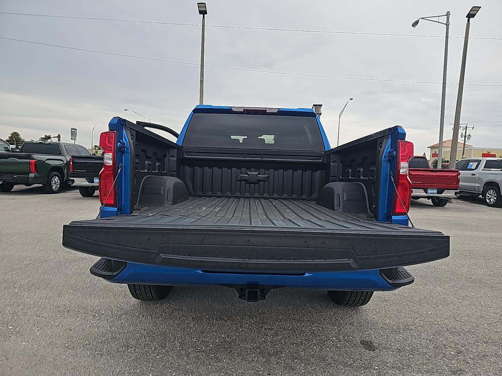 2022 Chevrolet Silverado 1500 RST RWD