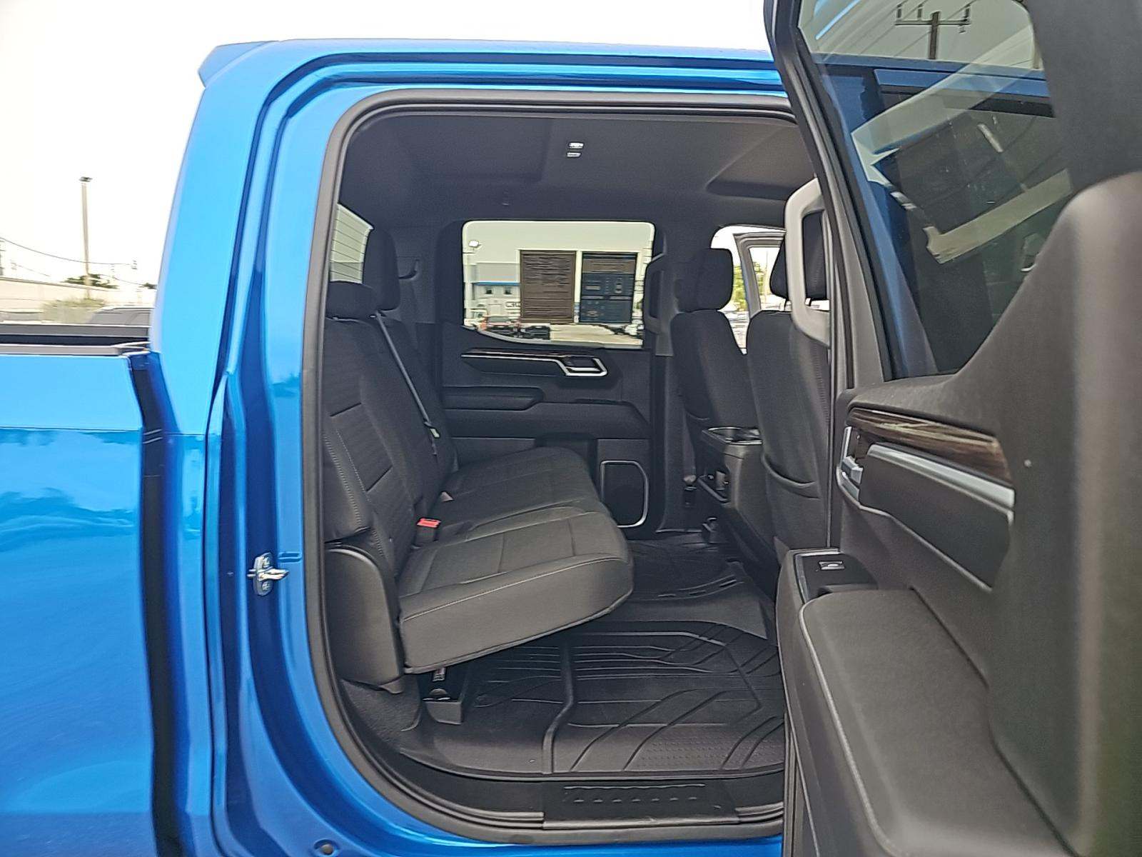 2022 Chevrolet Silverado 1500 RST RWD