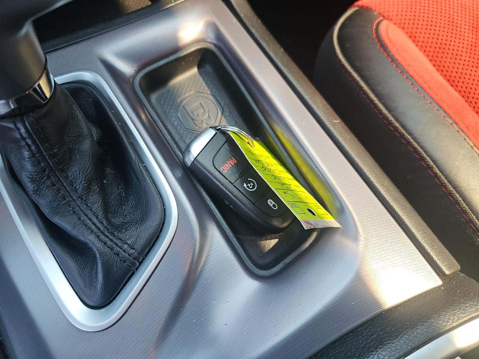 DODGE CHALLENGER - 8