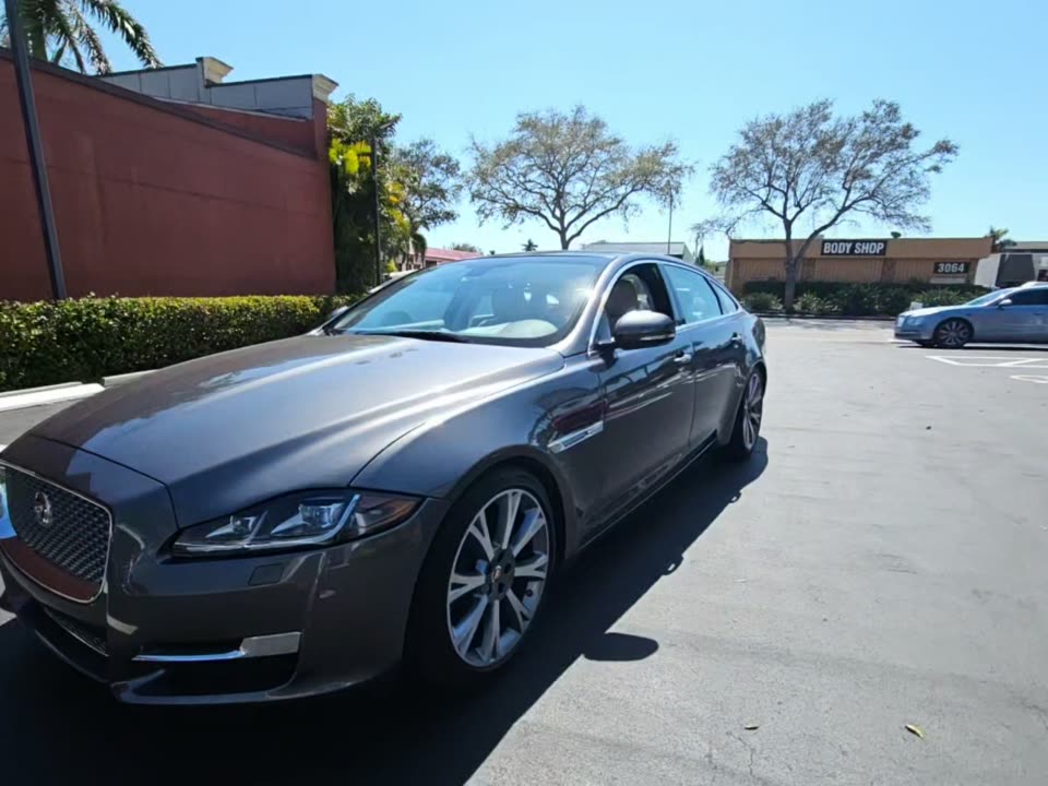 2016 Jaguar XJ L Portfolio RWD