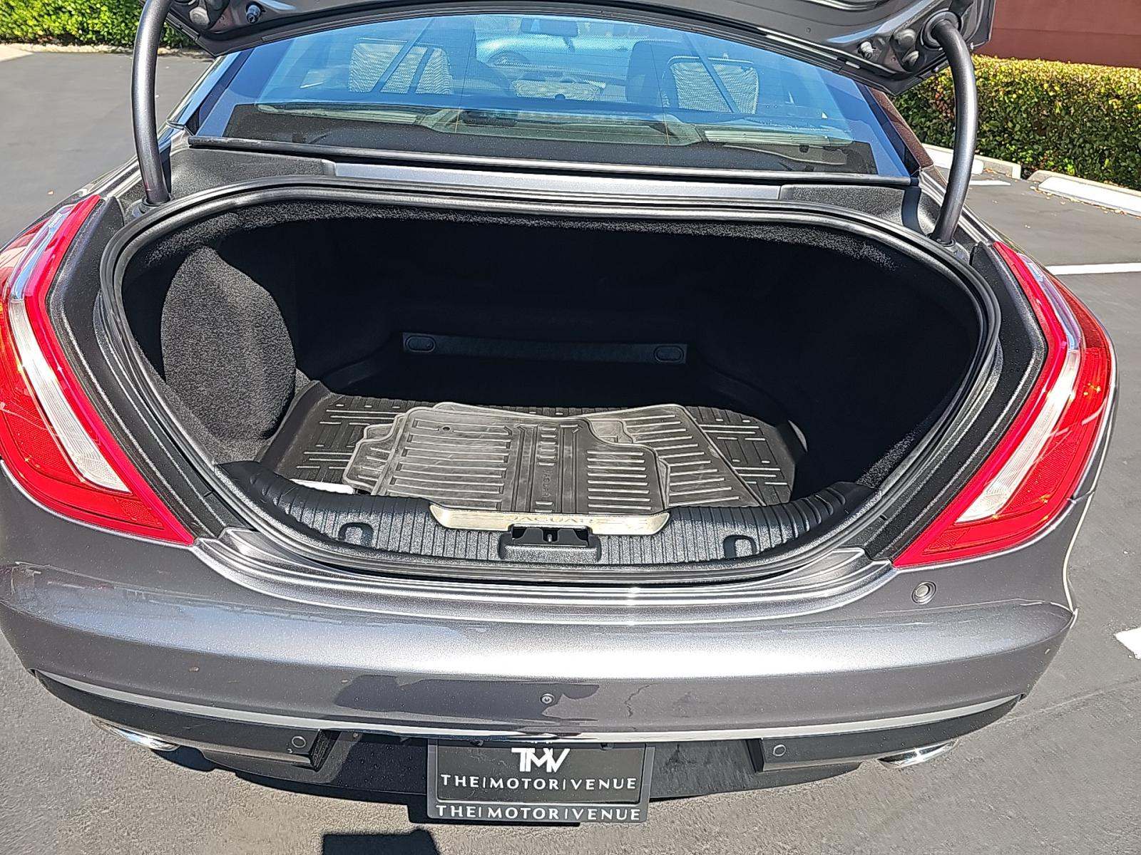 2016 Jaguar XJ L Portfolio RWD