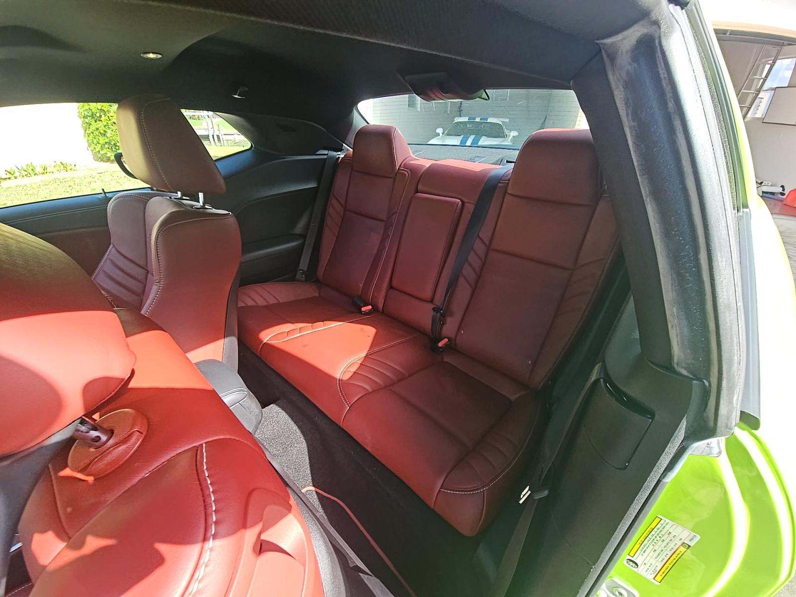 DODGE CHALLENGER - 9