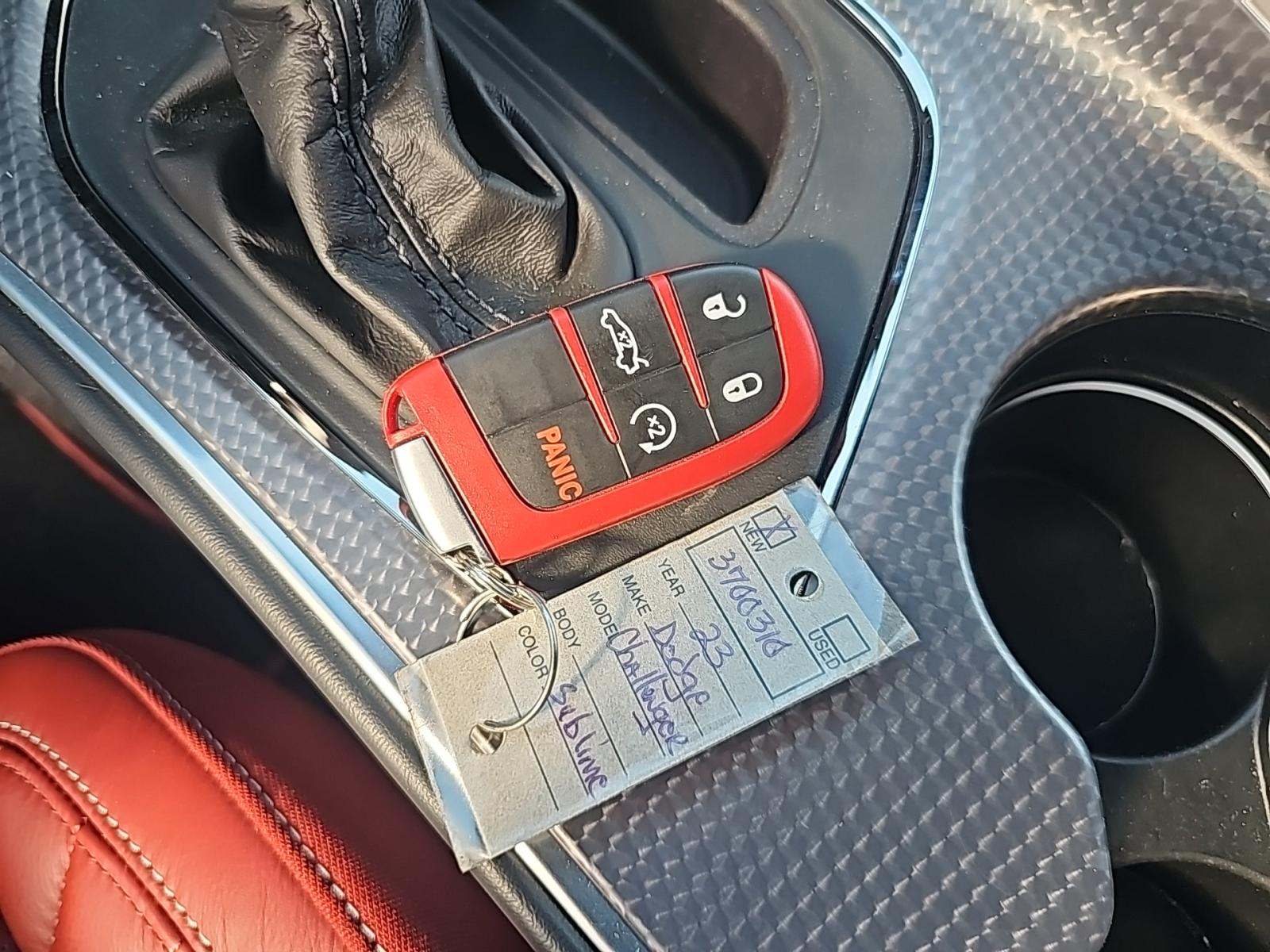 DODGE CHALLENGER - 4