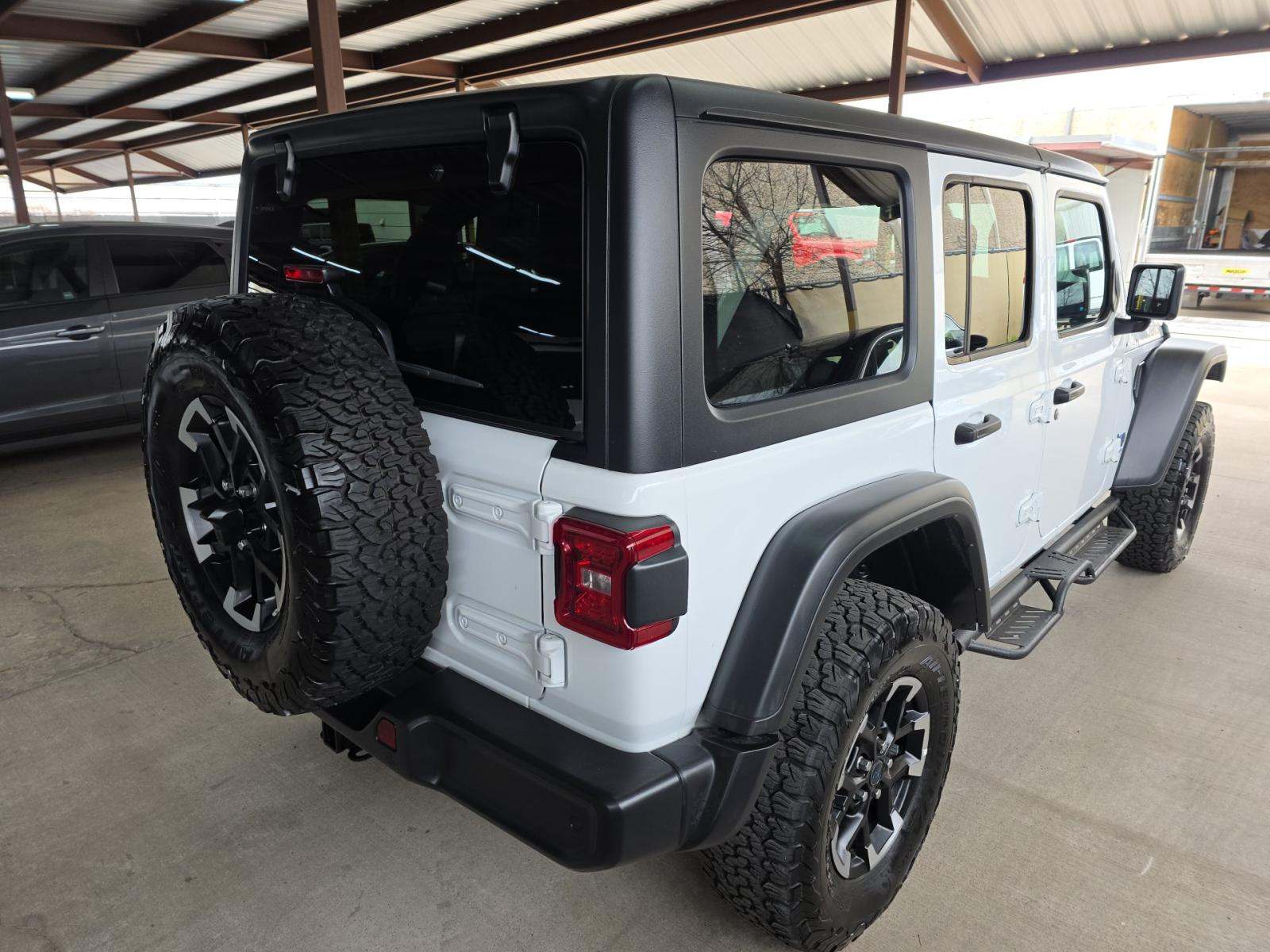 JEEP 4XE RUBICON - 3