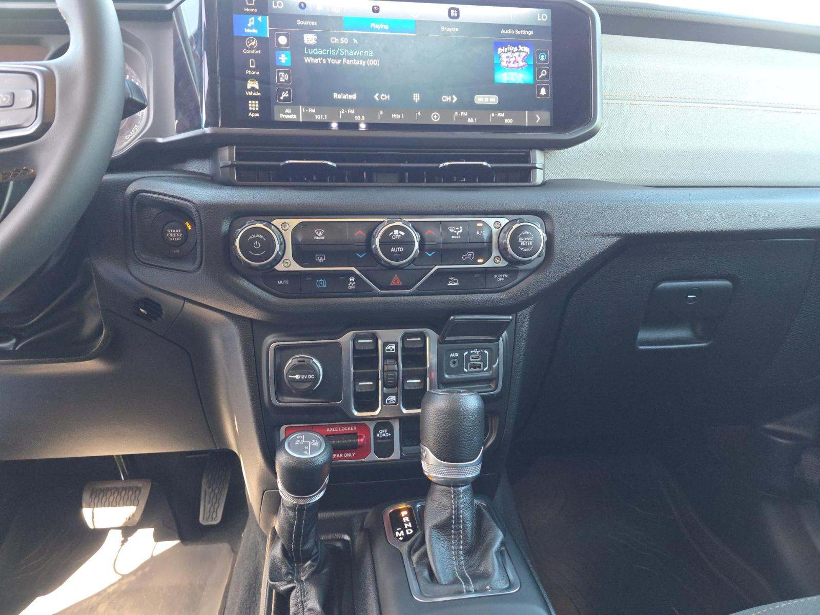 JEEP 4XE WILLYS - 10