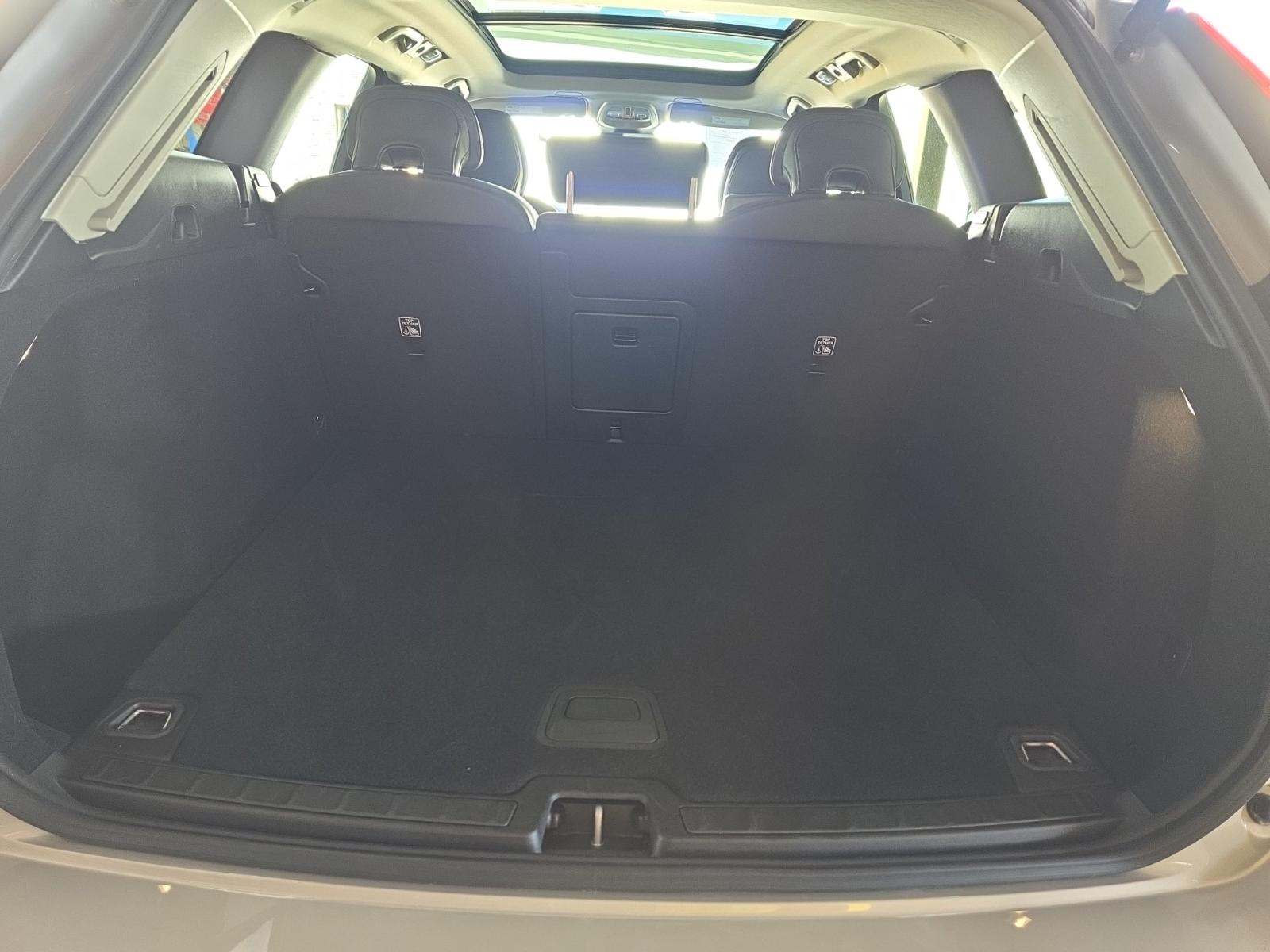 2025 Volvo XC60 B5 Core AWD