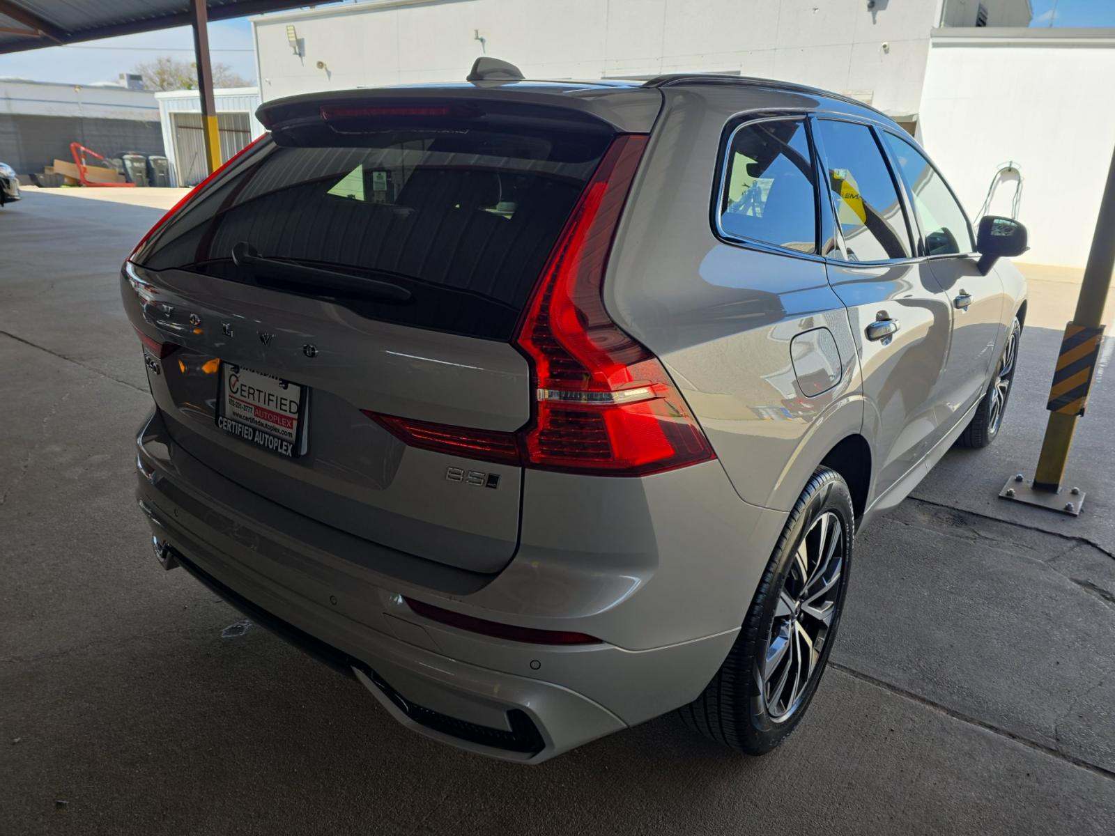 2025 Volvo XC60 B5 Core AWD