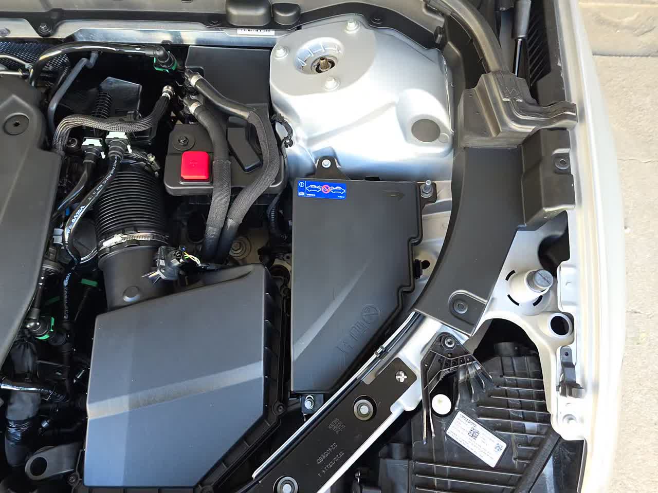 2025 Volvo XC60 B5 Core AWD