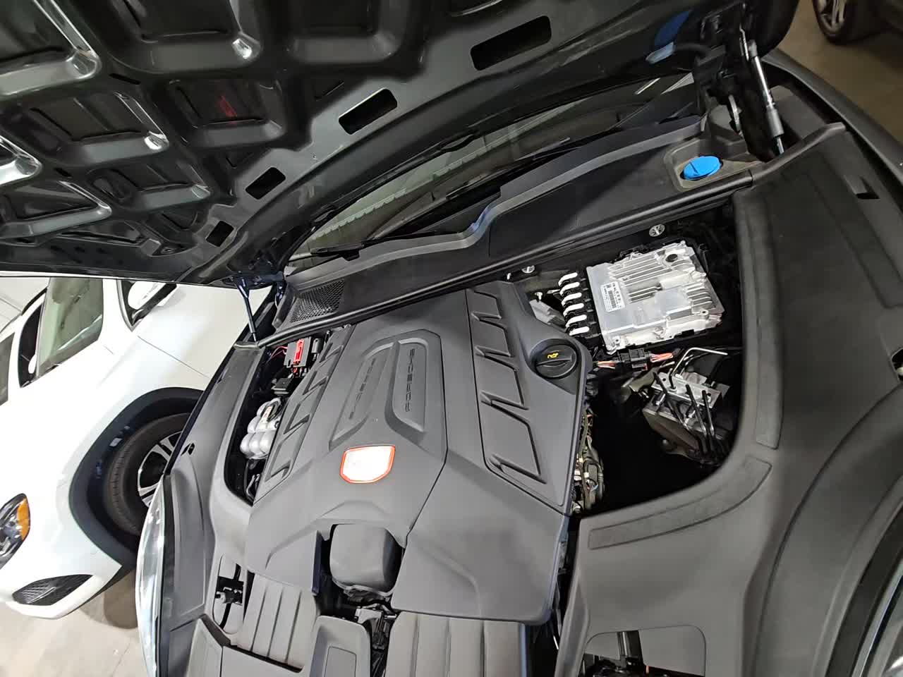 2023 Porsche Cayenne GTS AWD