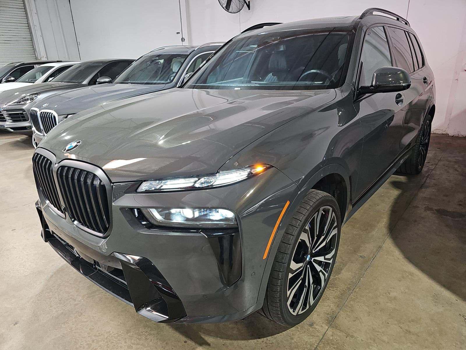 2025 BMW X7 xDrive40i AWD