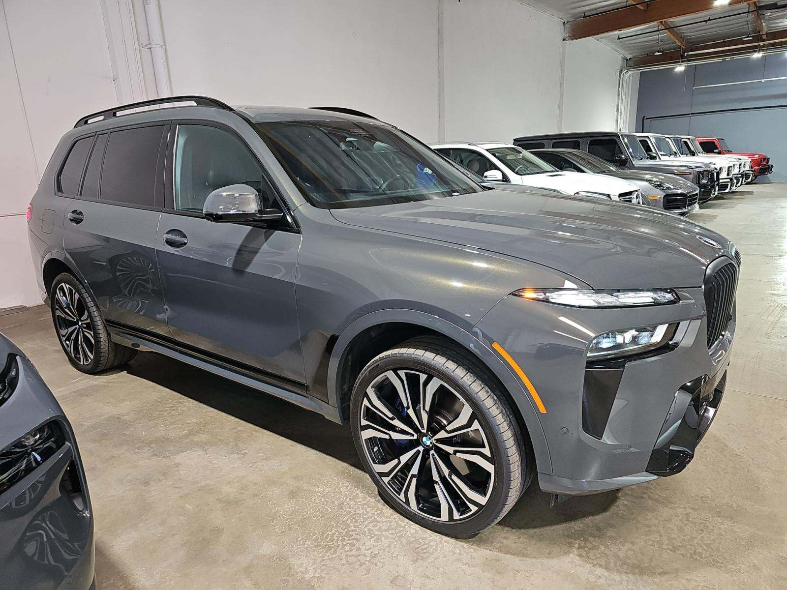 2025 BMW X7 xDrive40i AWD