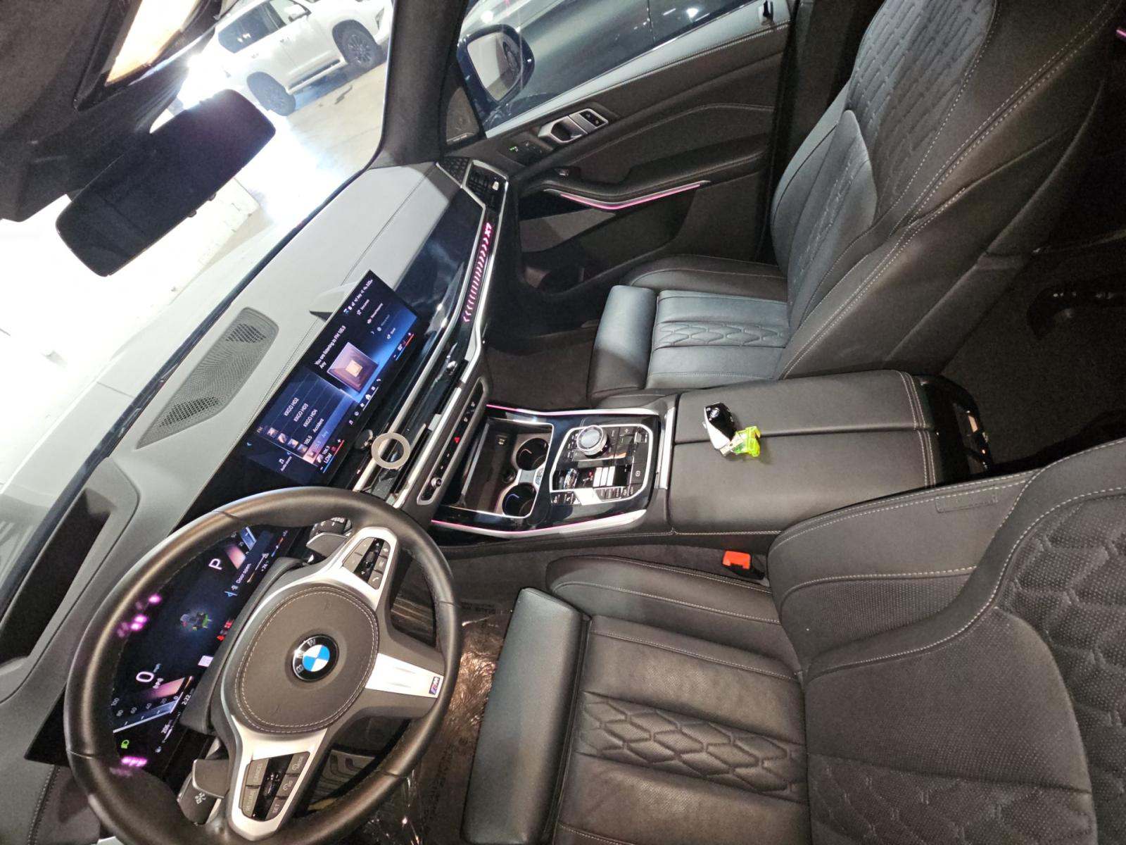 2025 BMW X7 xDrive40i AWD