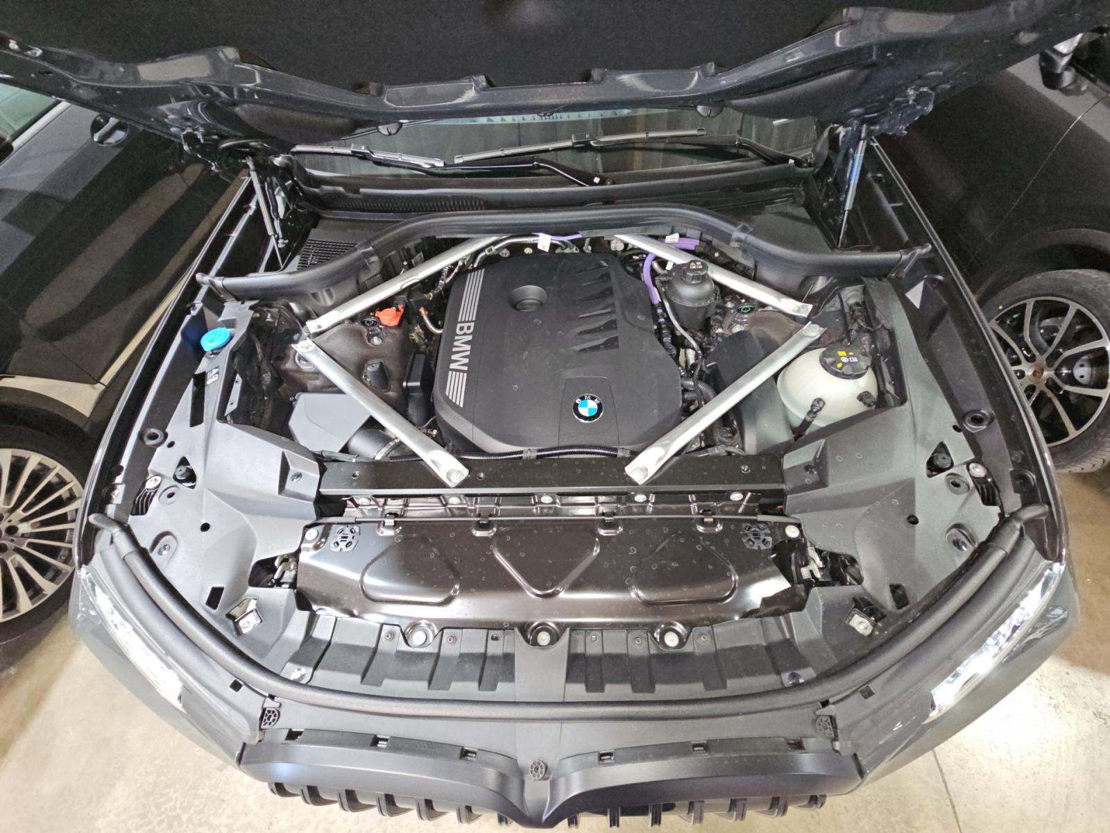 2025 BMW X7 xDrive40i AWD