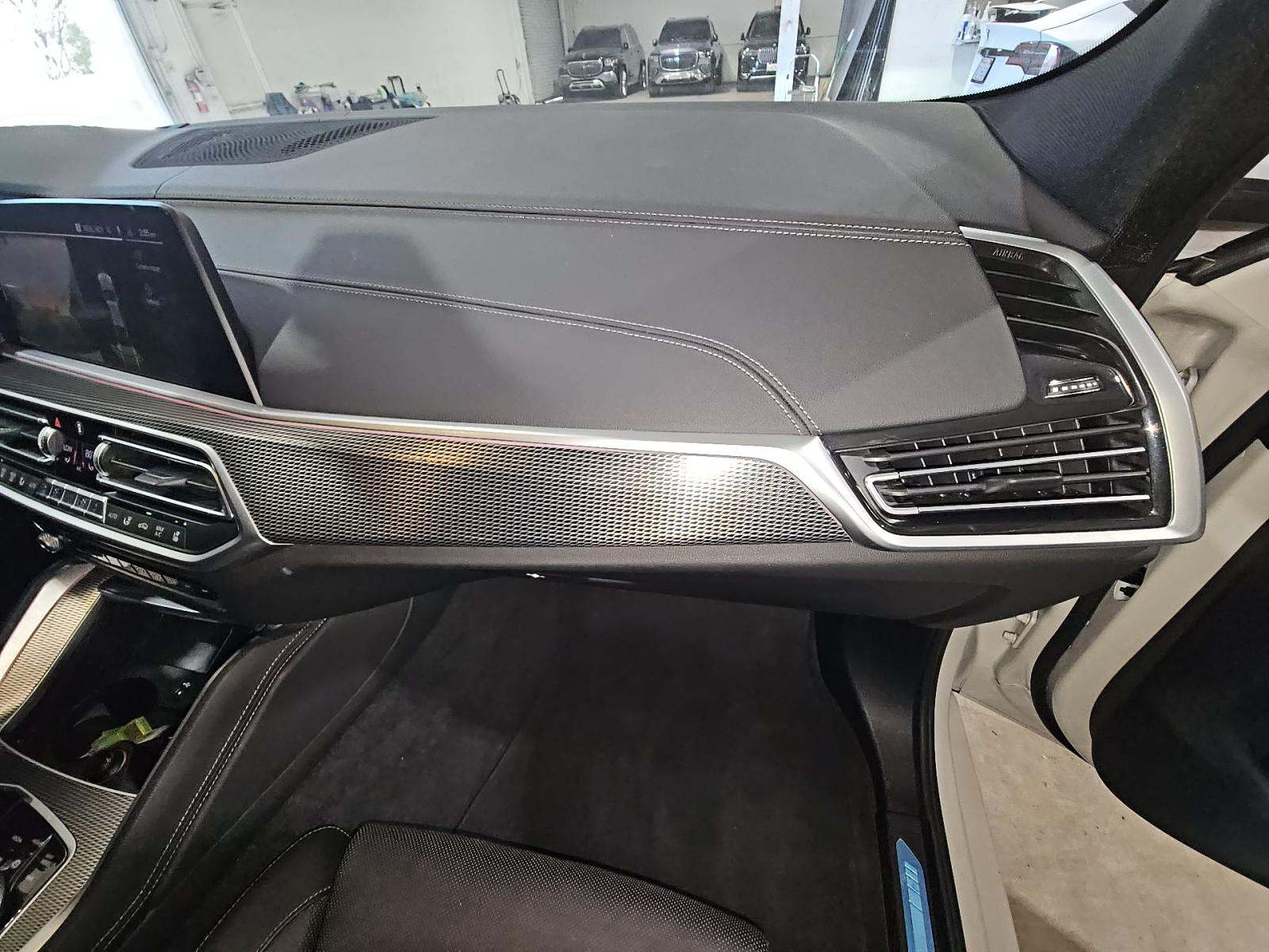 2022 BMW X6 M50i AWD