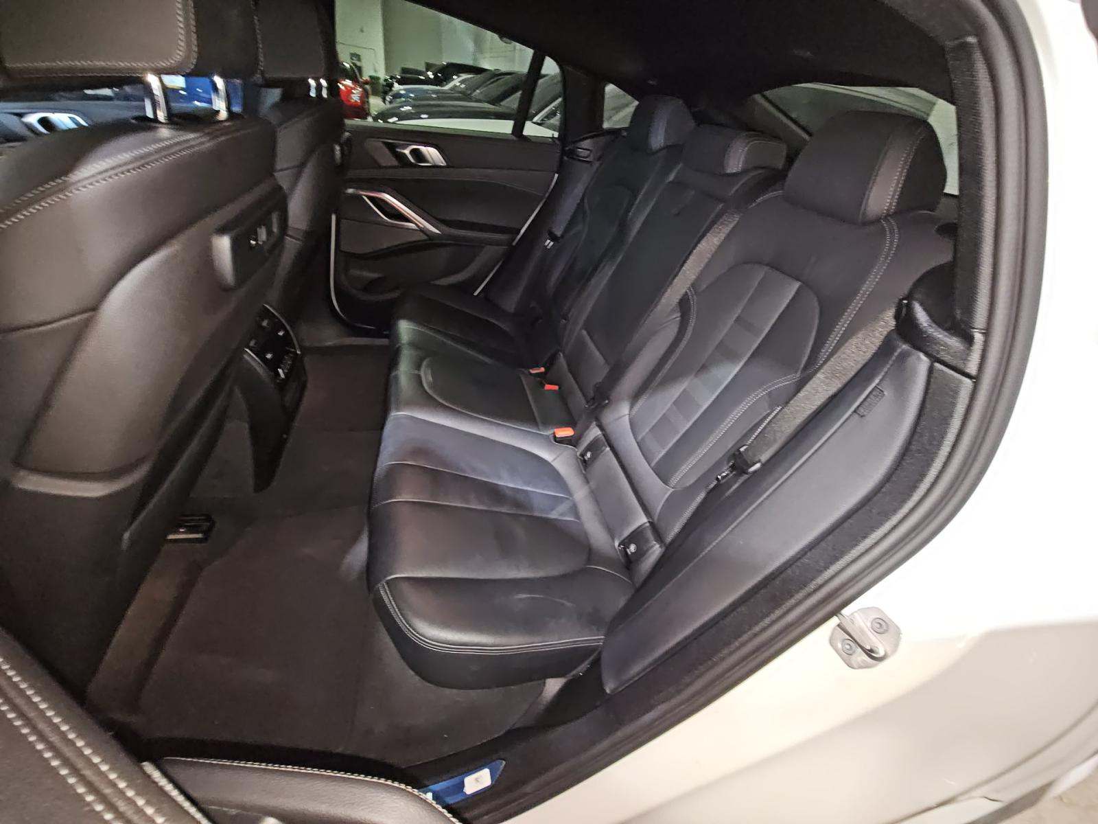 2022 BMW X6 M50i AWD