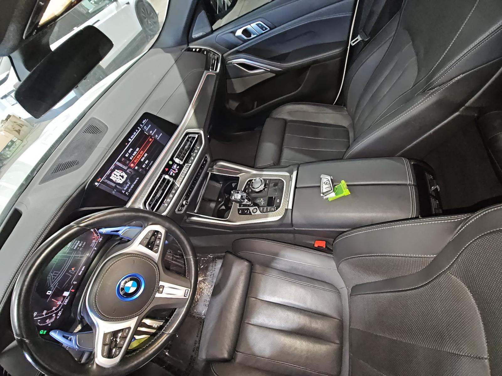 2022 BMW X6 M50i AWD