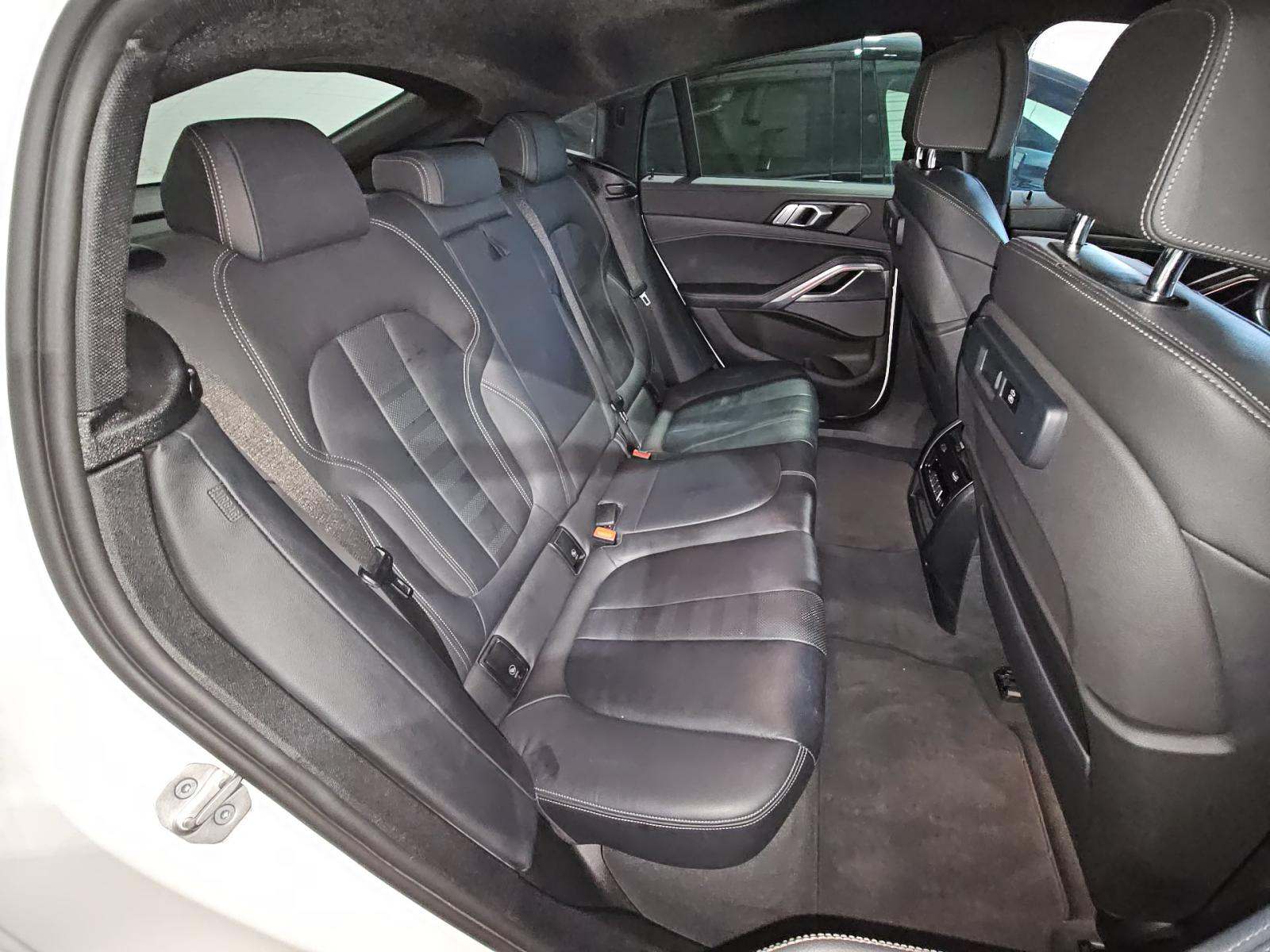 2022 BMW X6 M50i AWD