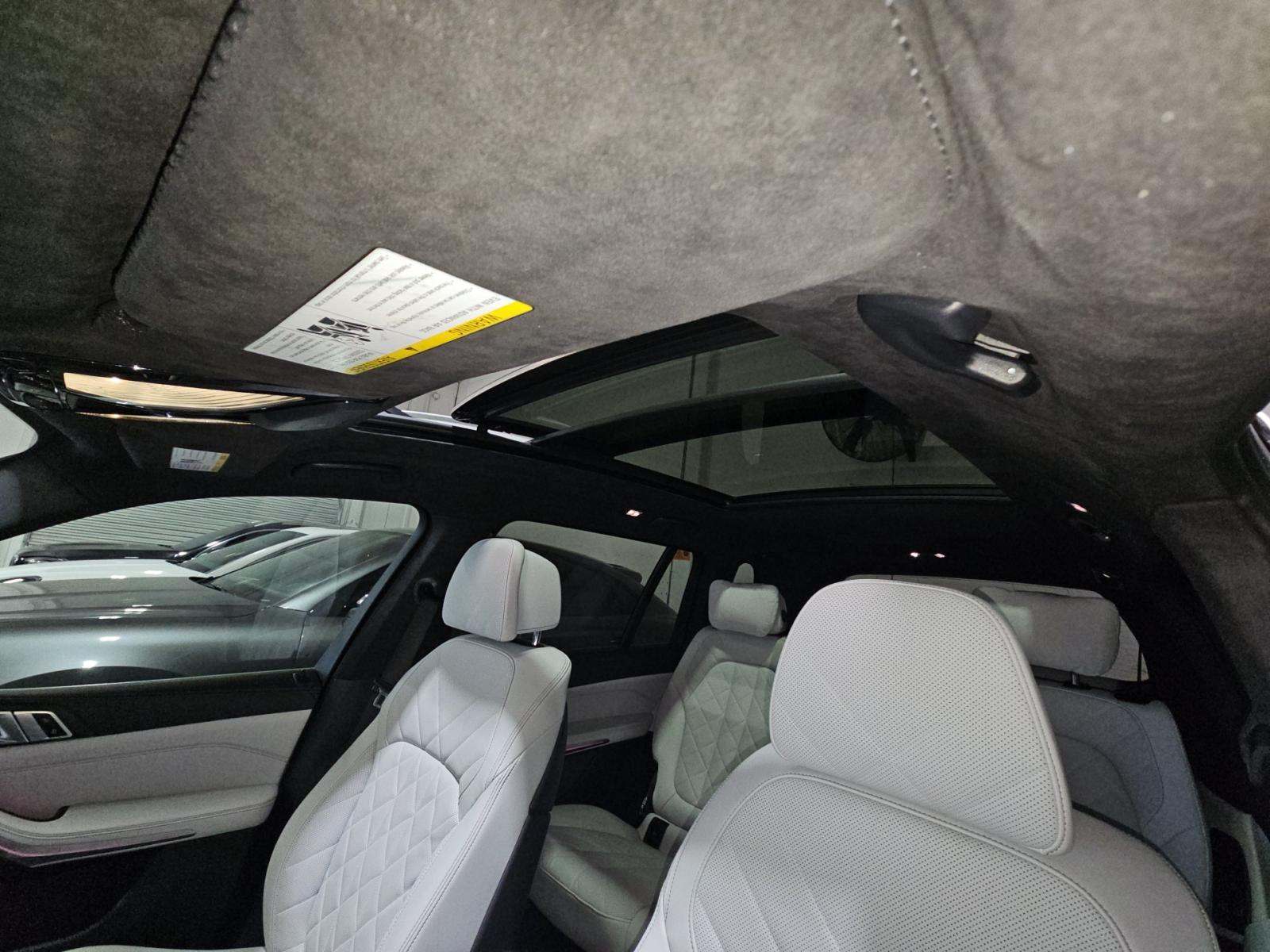 2024 BMW X7 xDrive40i AWD