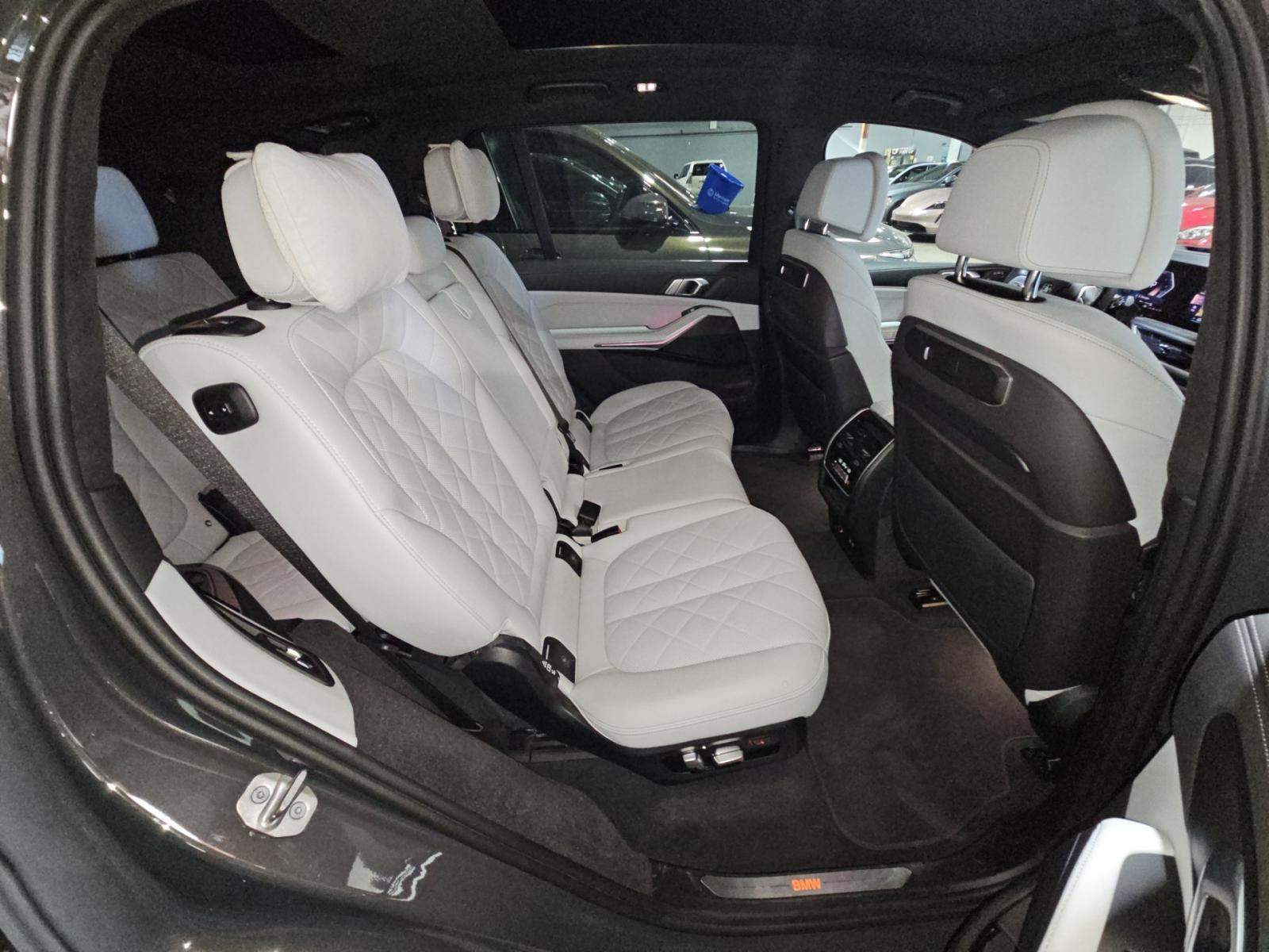 2024 BMW X7 xDrive40i AWD