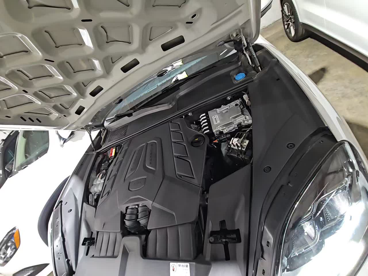 2024 Porsche Cayenne S AWD