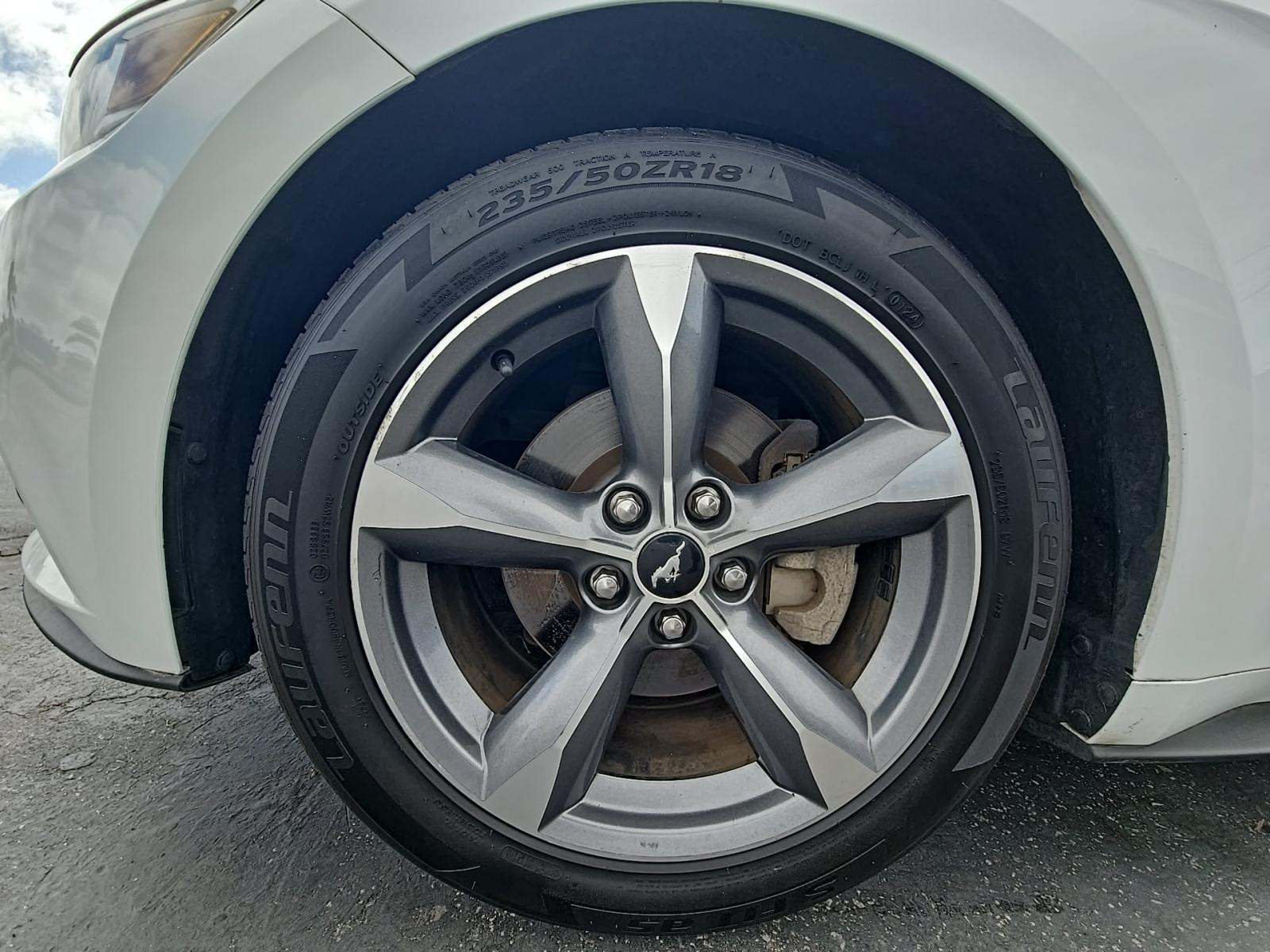 2016 Ford Mustang V6 RWD