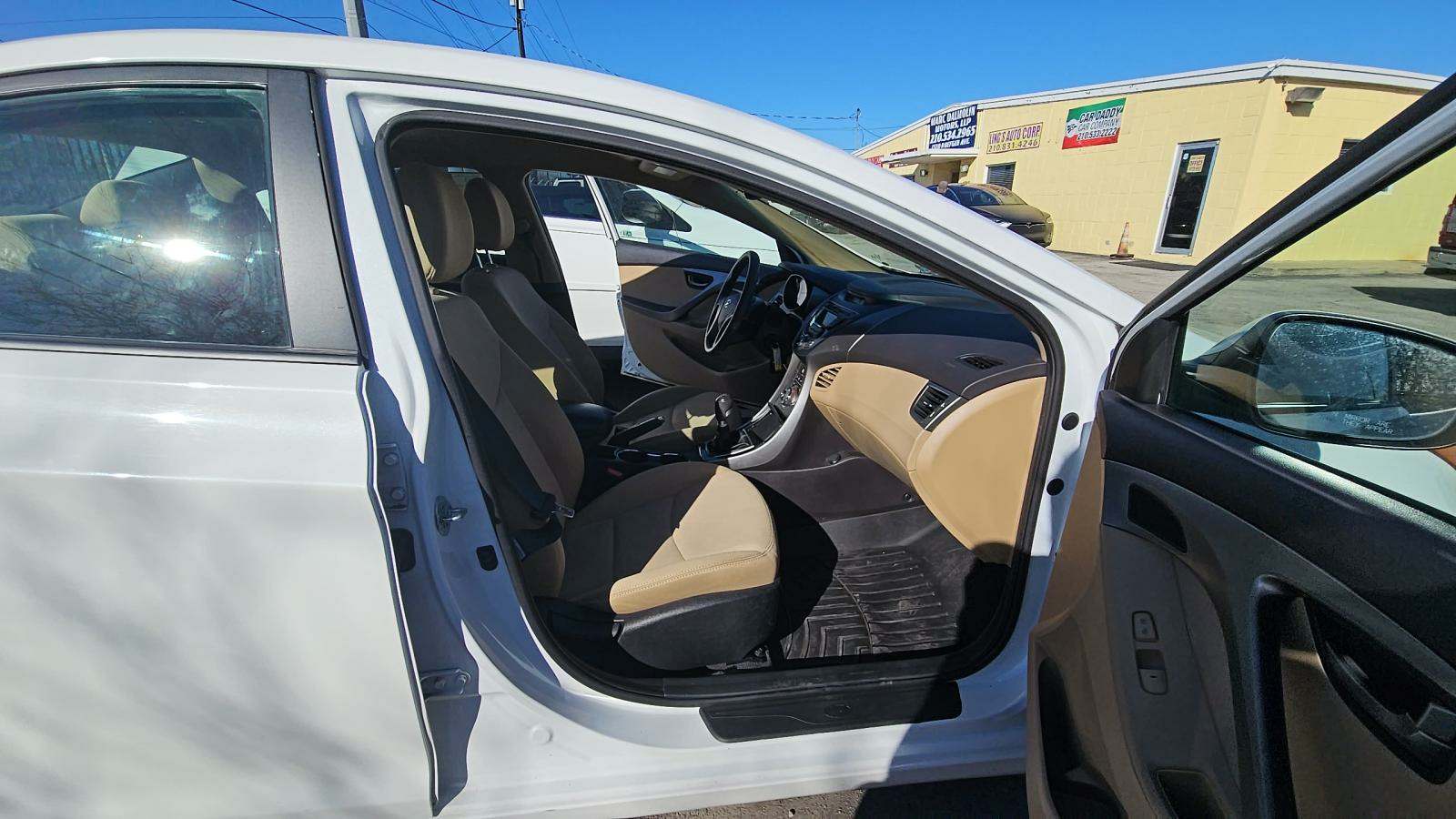 2013 Hyundai Elantra GLS FWD