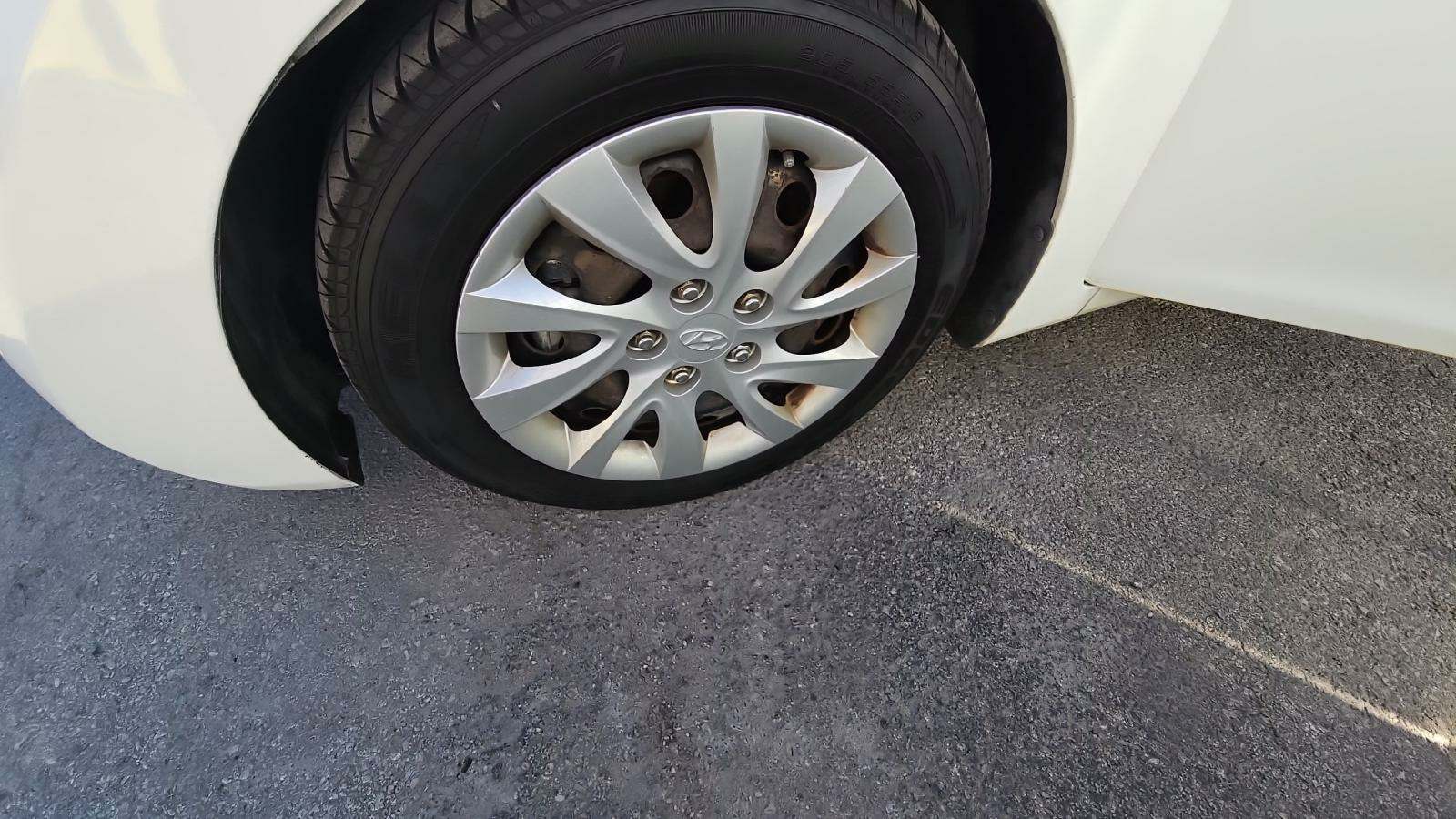 2013 Hyundai Elantra GLS FWD