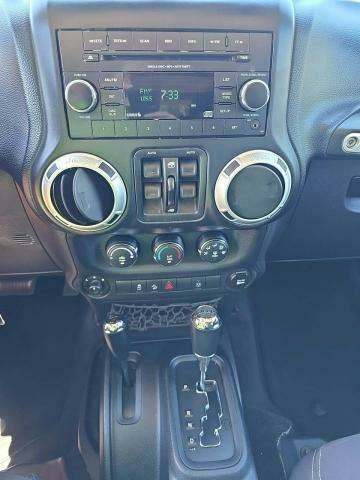 2014 Jeep Wrangler Unlimited Sahara AWD