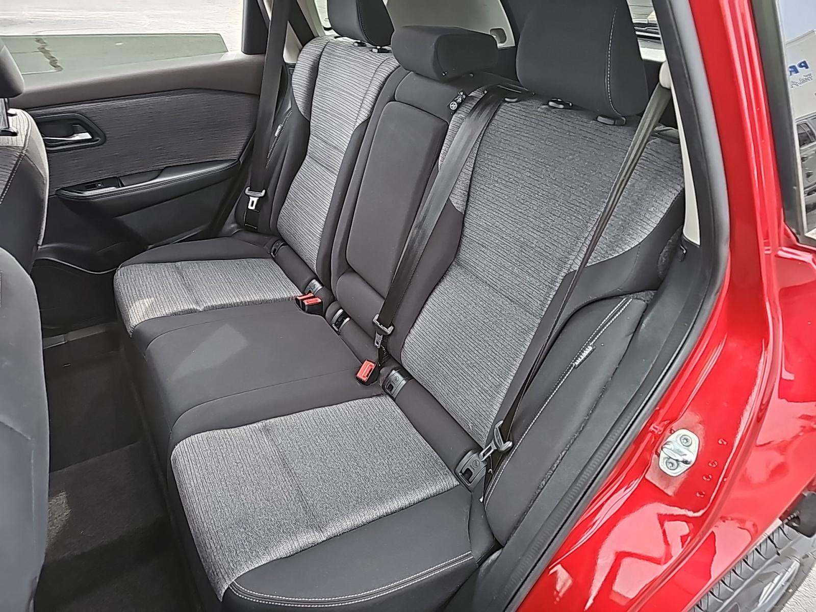 2021 Nissan Rogue SV FWD