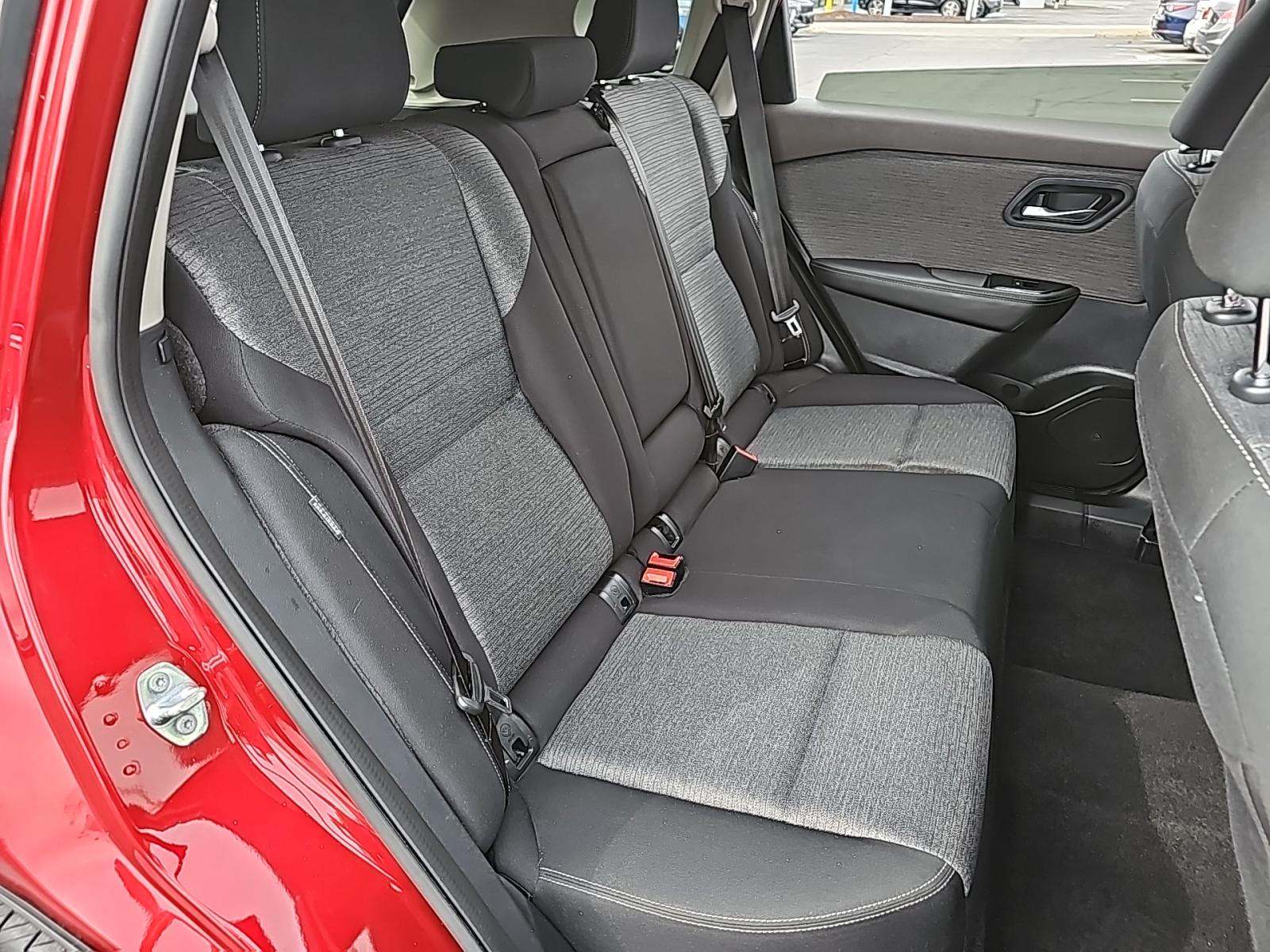 2021 Nissan Rogue SV FWD