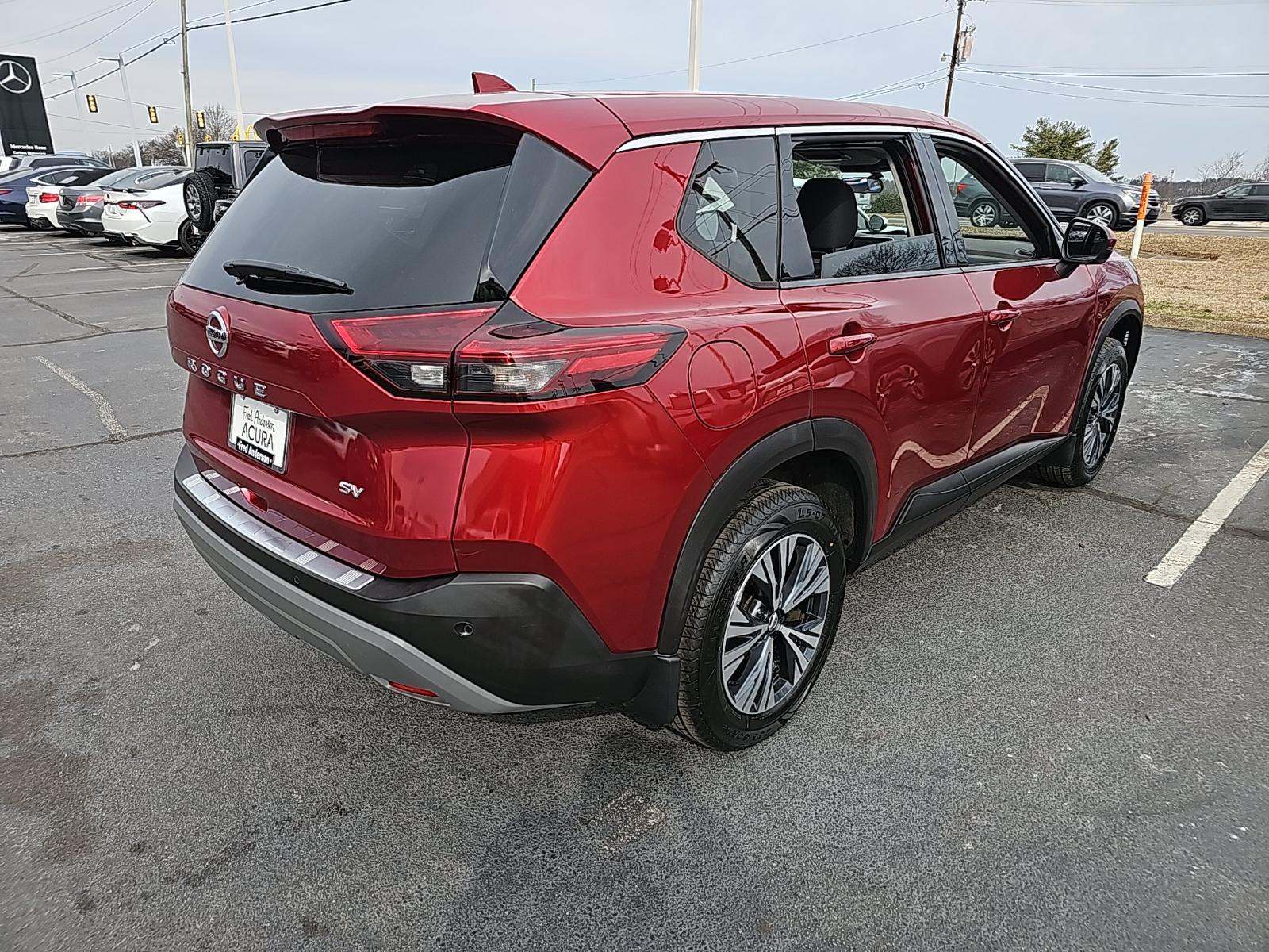 2021 Nissan Rogue SV FWD