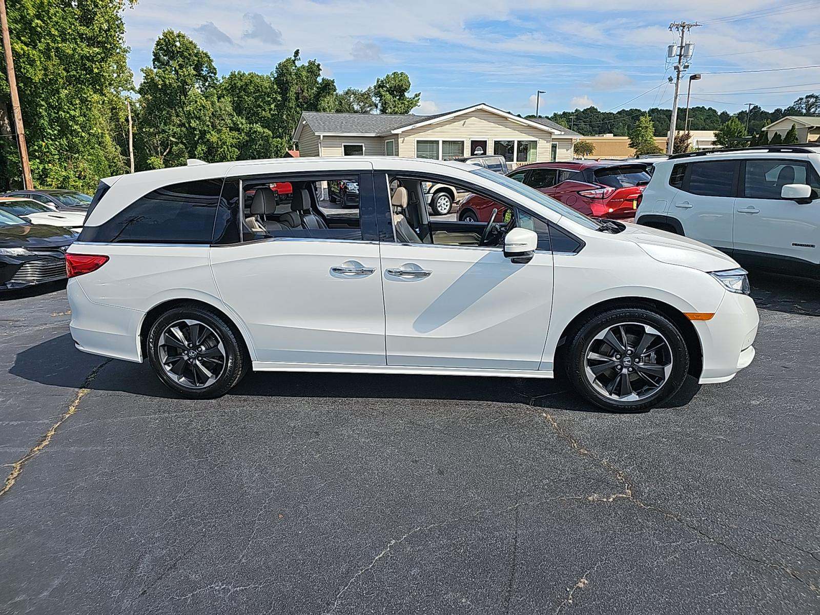 2022 Honda Odyssey Elite FWD