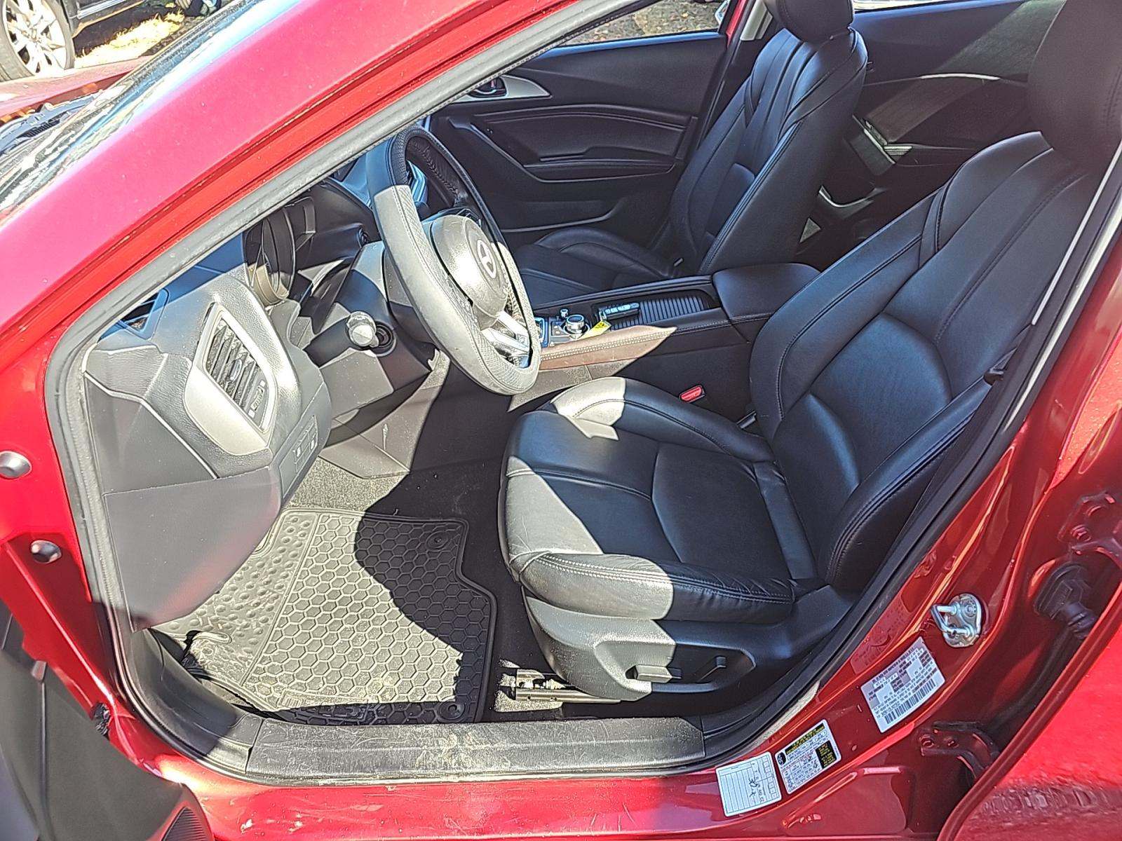 2018 MAZDA MAZDA3 Touring FWD