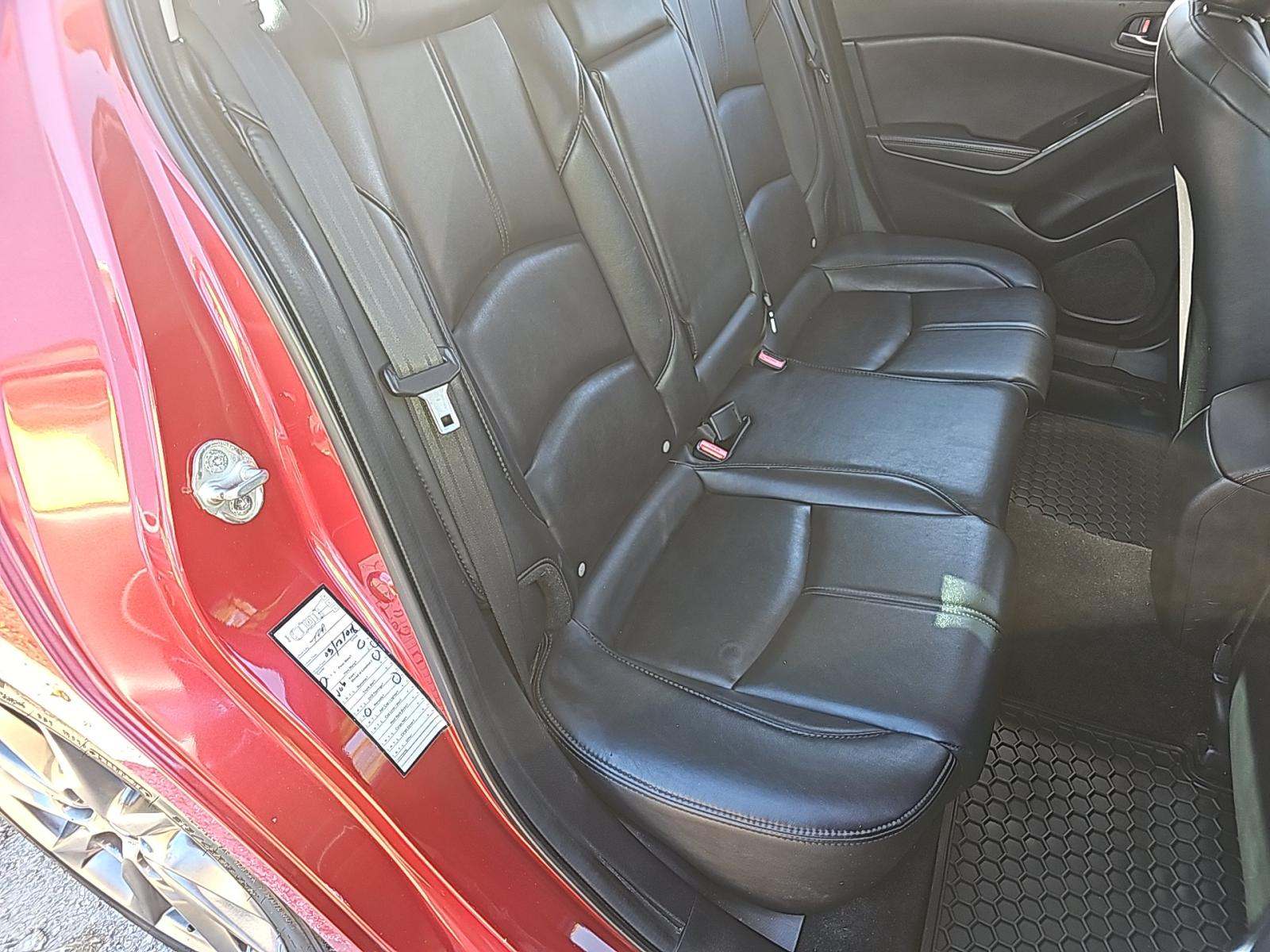 2018 MAZDA MAZDA3 Touring FWD