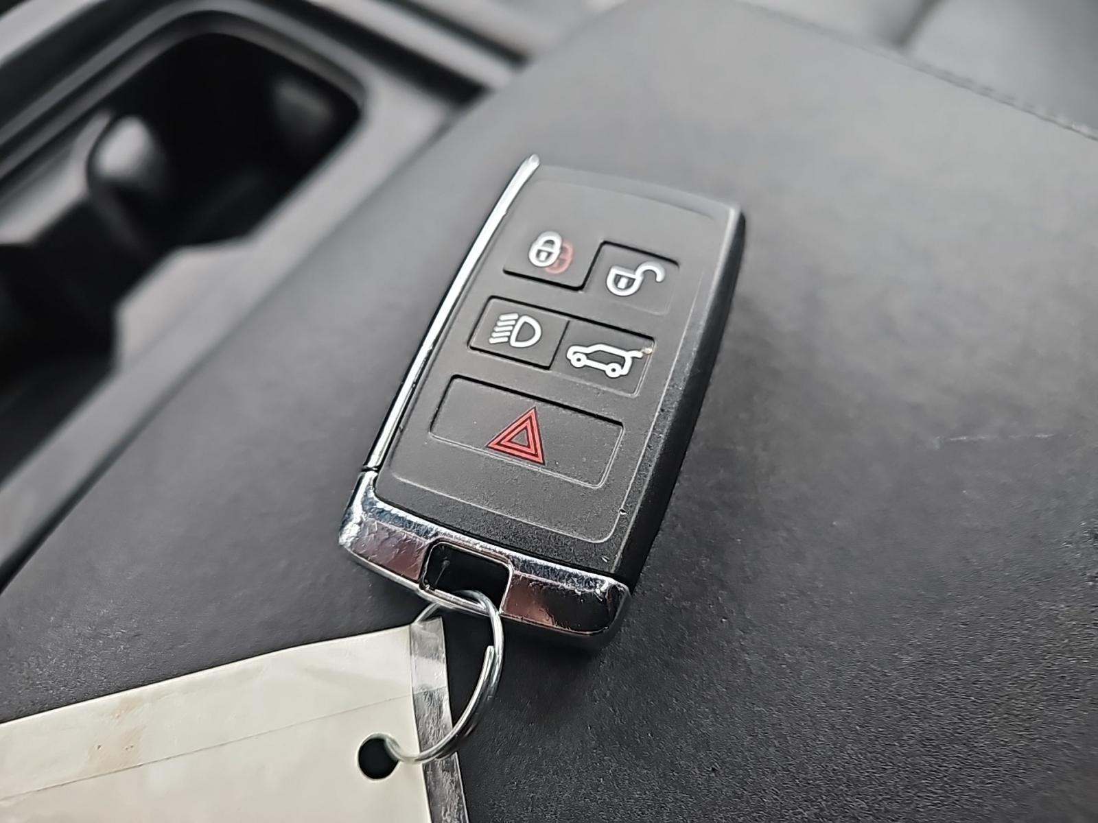 2023 Land Rover Defender 110 X-Dynamic SE AWD